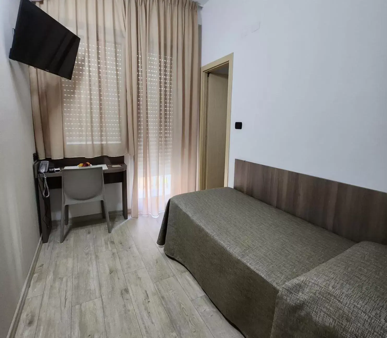 Single Room - single occupancy in Hotel Miramare Dipendenza Single Room - single occupancy in Hotel Miramare Dipendenza