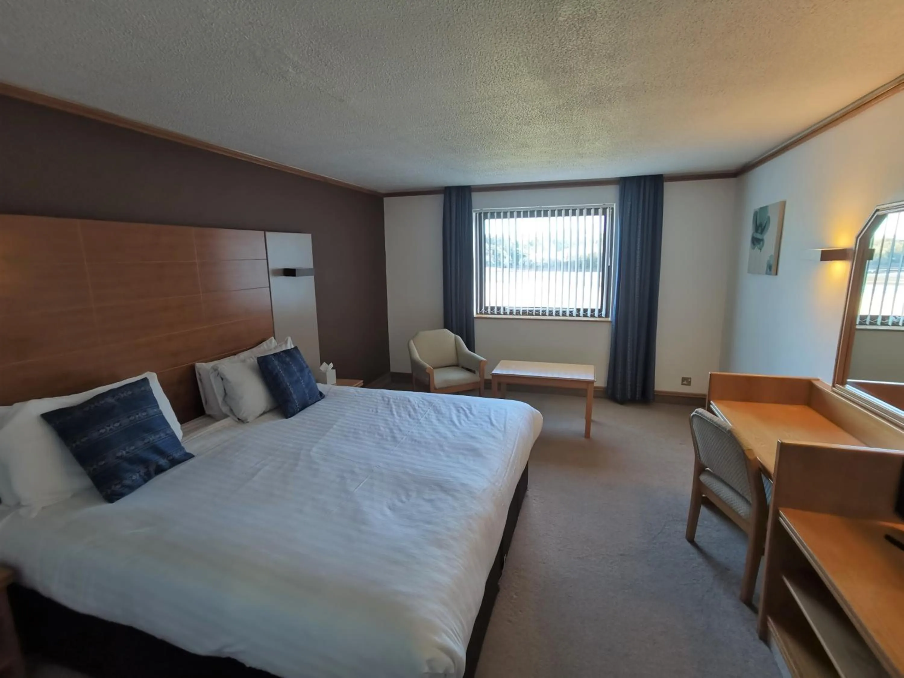 Double Room with River View in Passage House Hotel