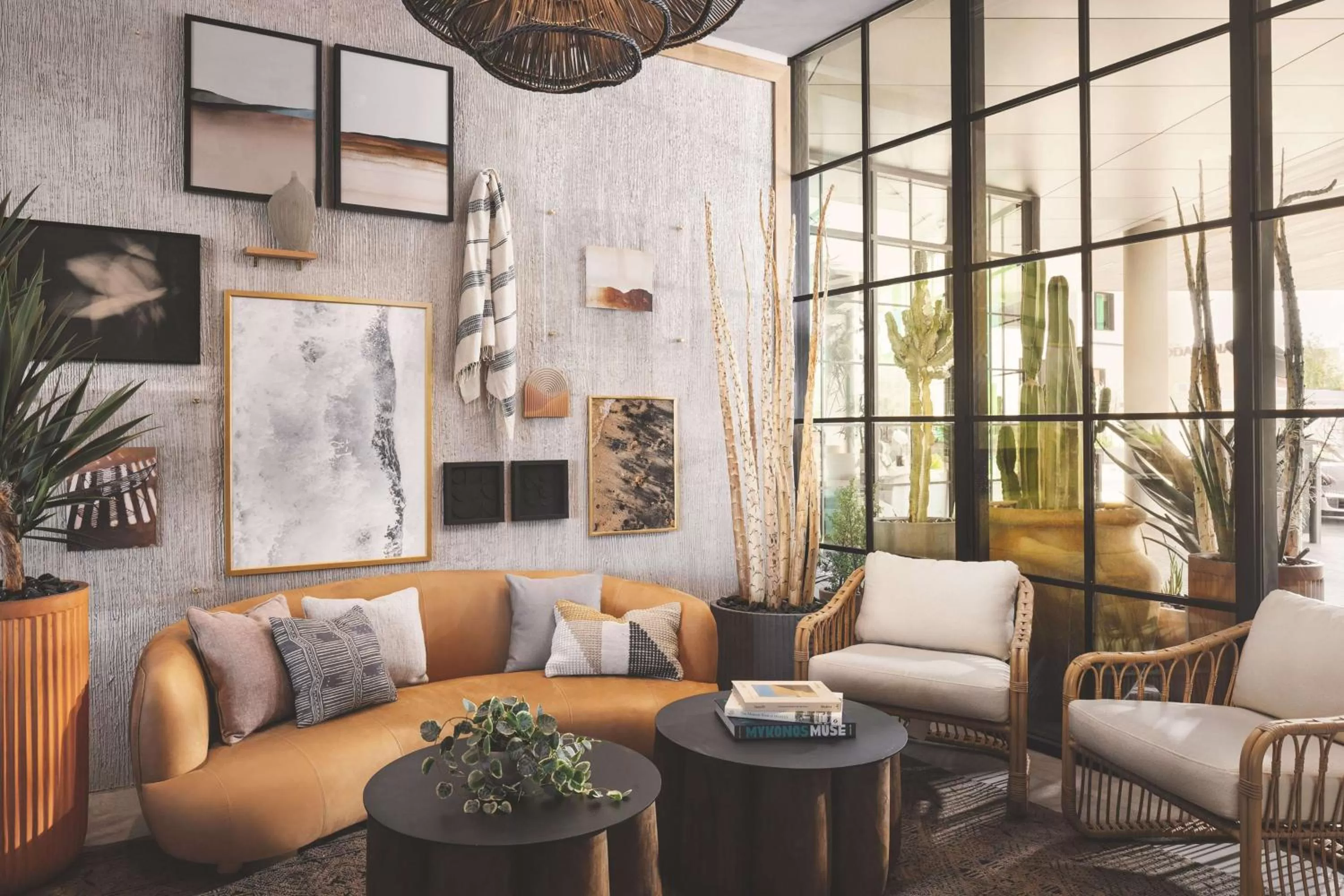 Lounge or bar in Senna House Hotel Scottsdale, Curio Collection By Hilton