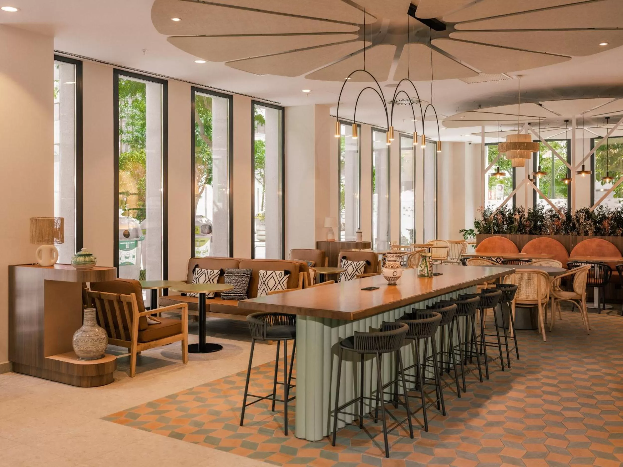 Restaurant/places to eat in Ibis Styles Sevilla City Santa Justa