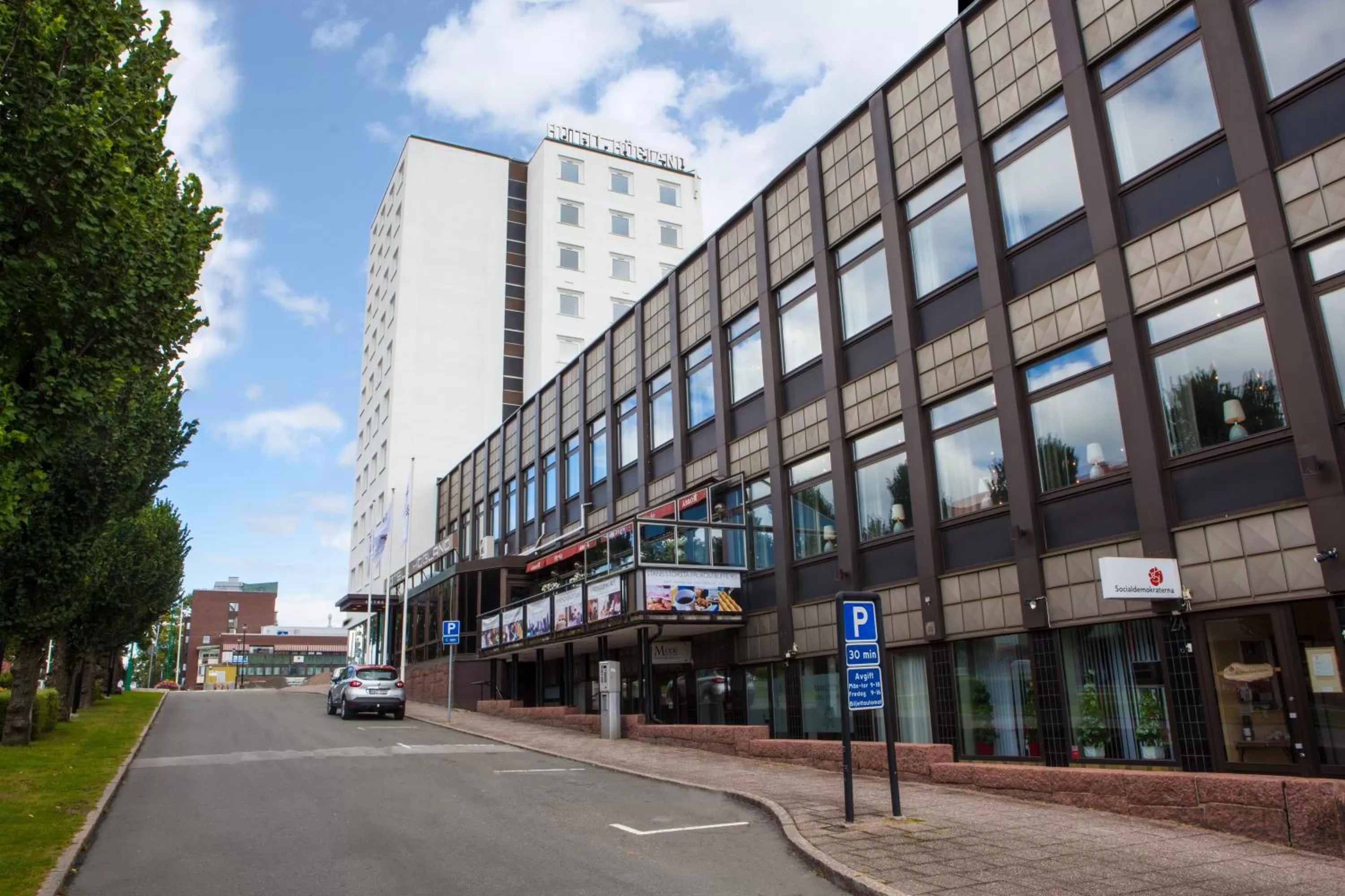 Facade/entrance in Hotell Högland