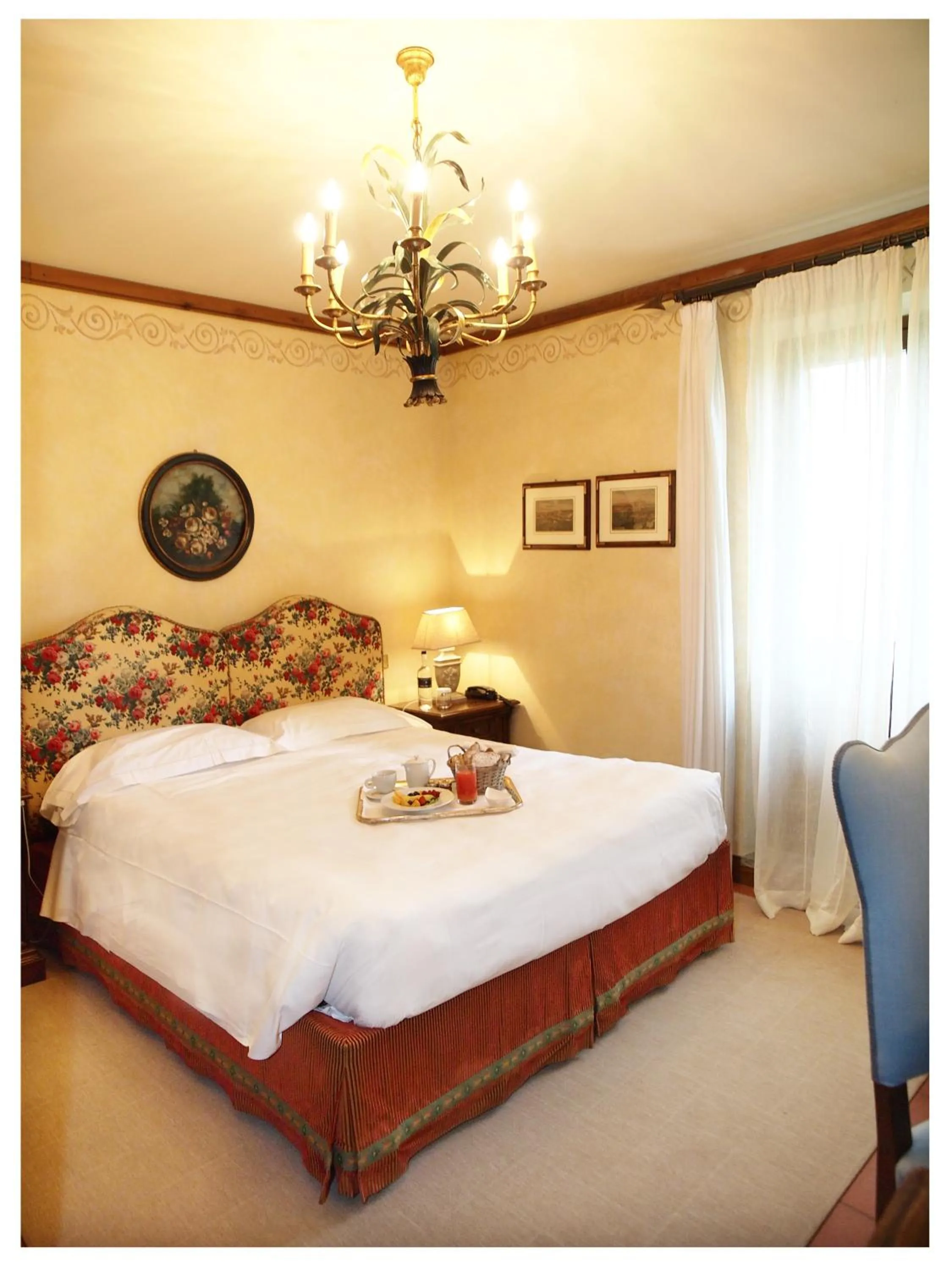 Bedroom, Bed in Relais Todini - Residenza d'epoca - Luxury Historic house