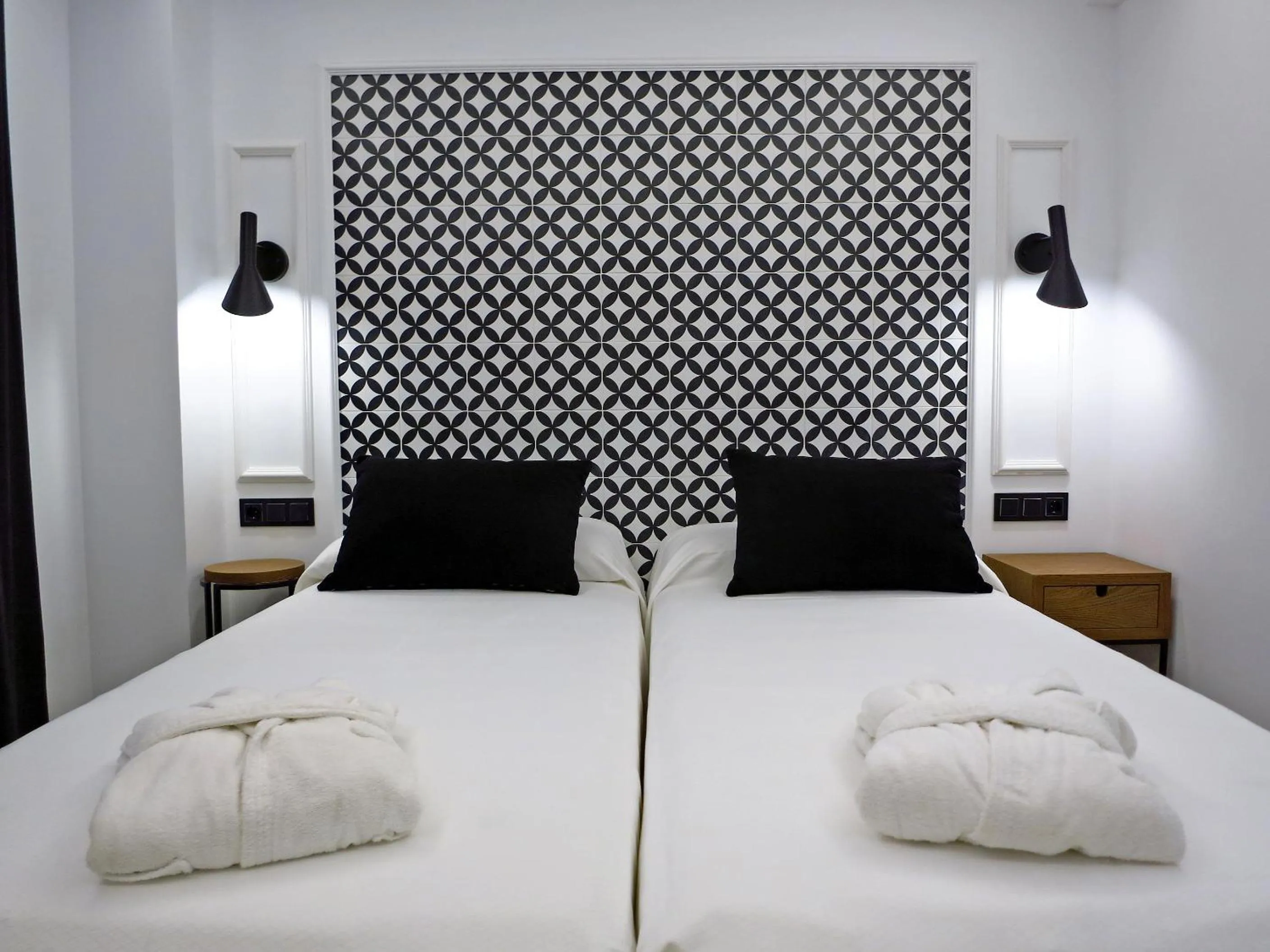 Decorative detail, Bed in Hotel Colón Plaza