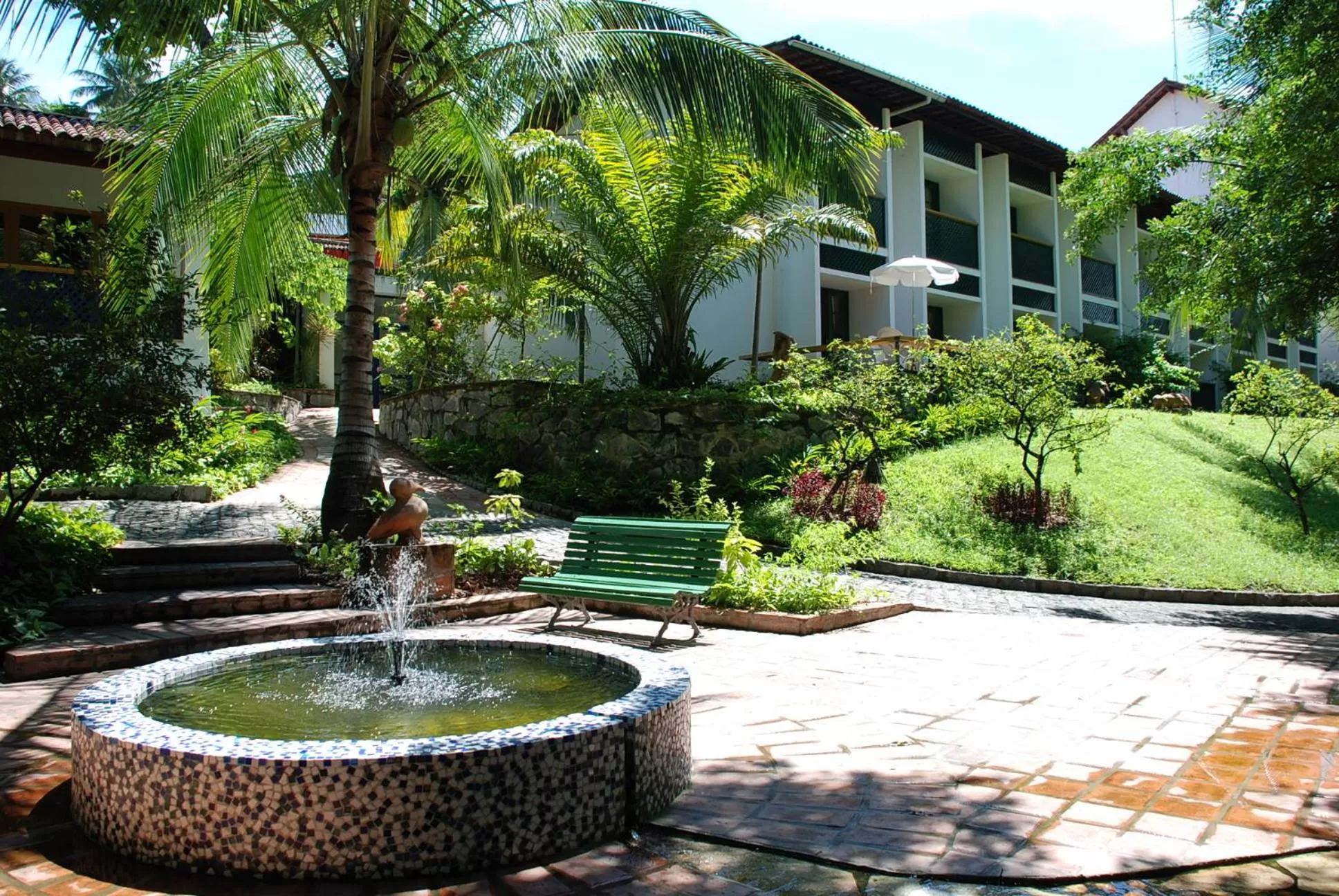 Property building in Hotel 7 Colinas