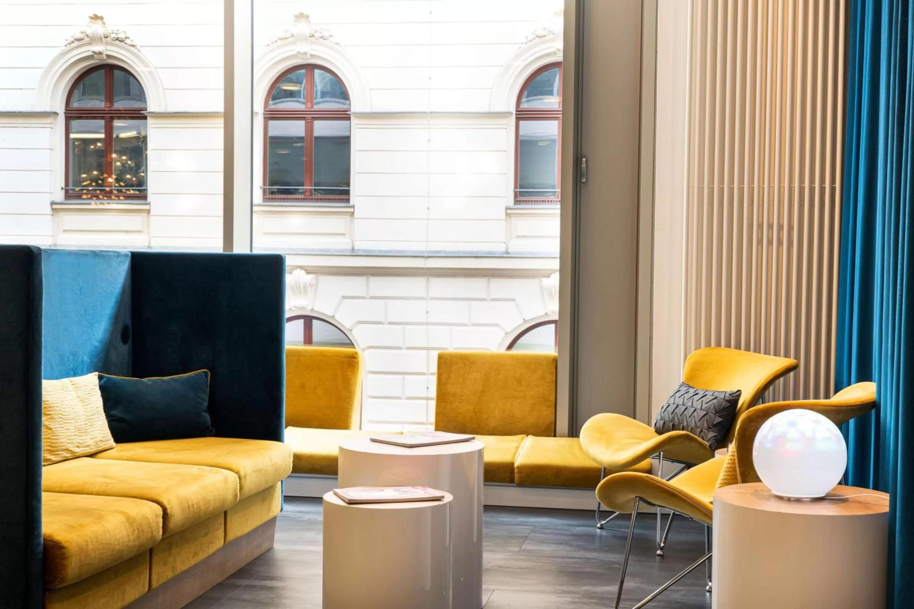 Lobby or reception in elaya hotel leipzig city center