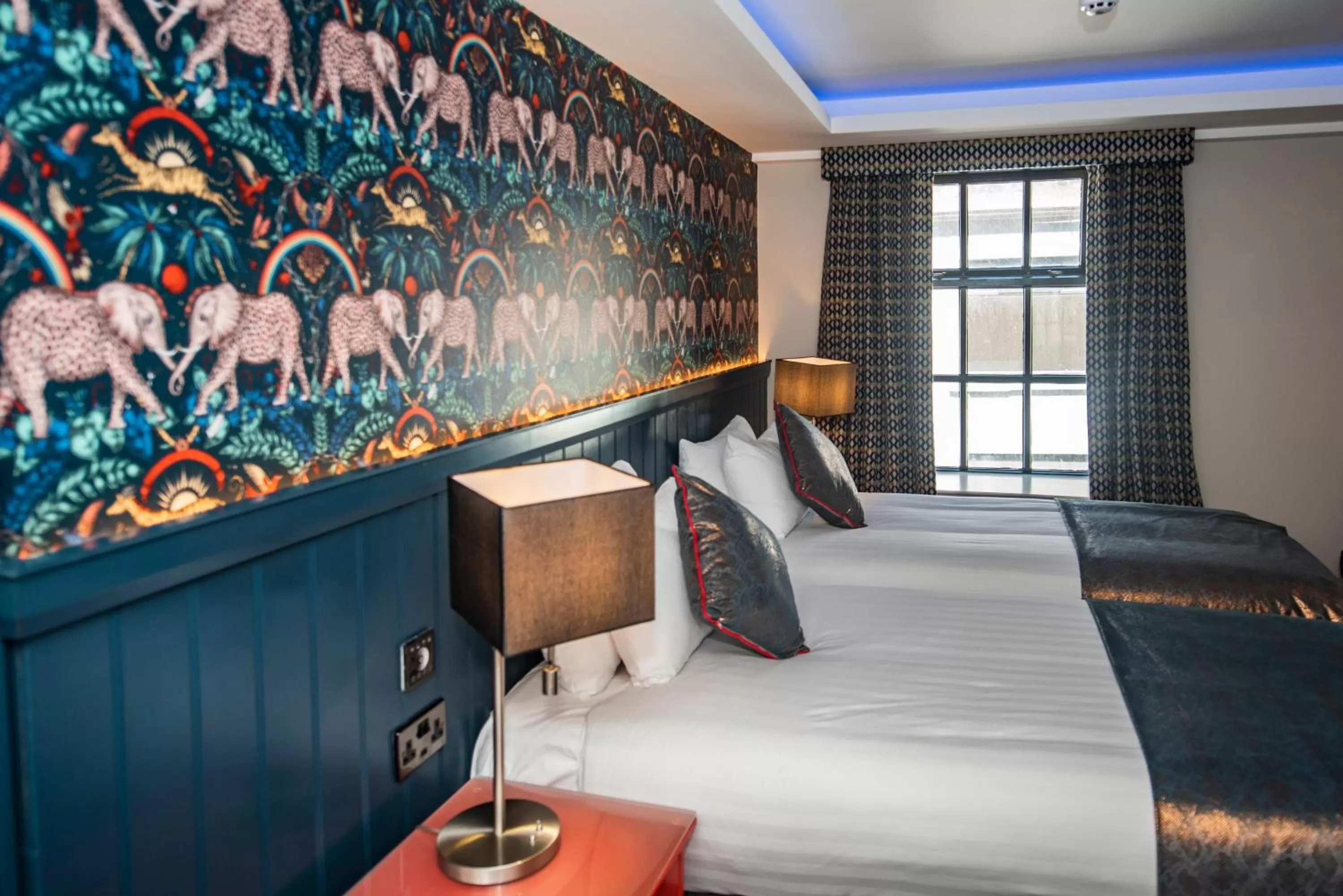 Bedroom, Bed in Crown Quarter