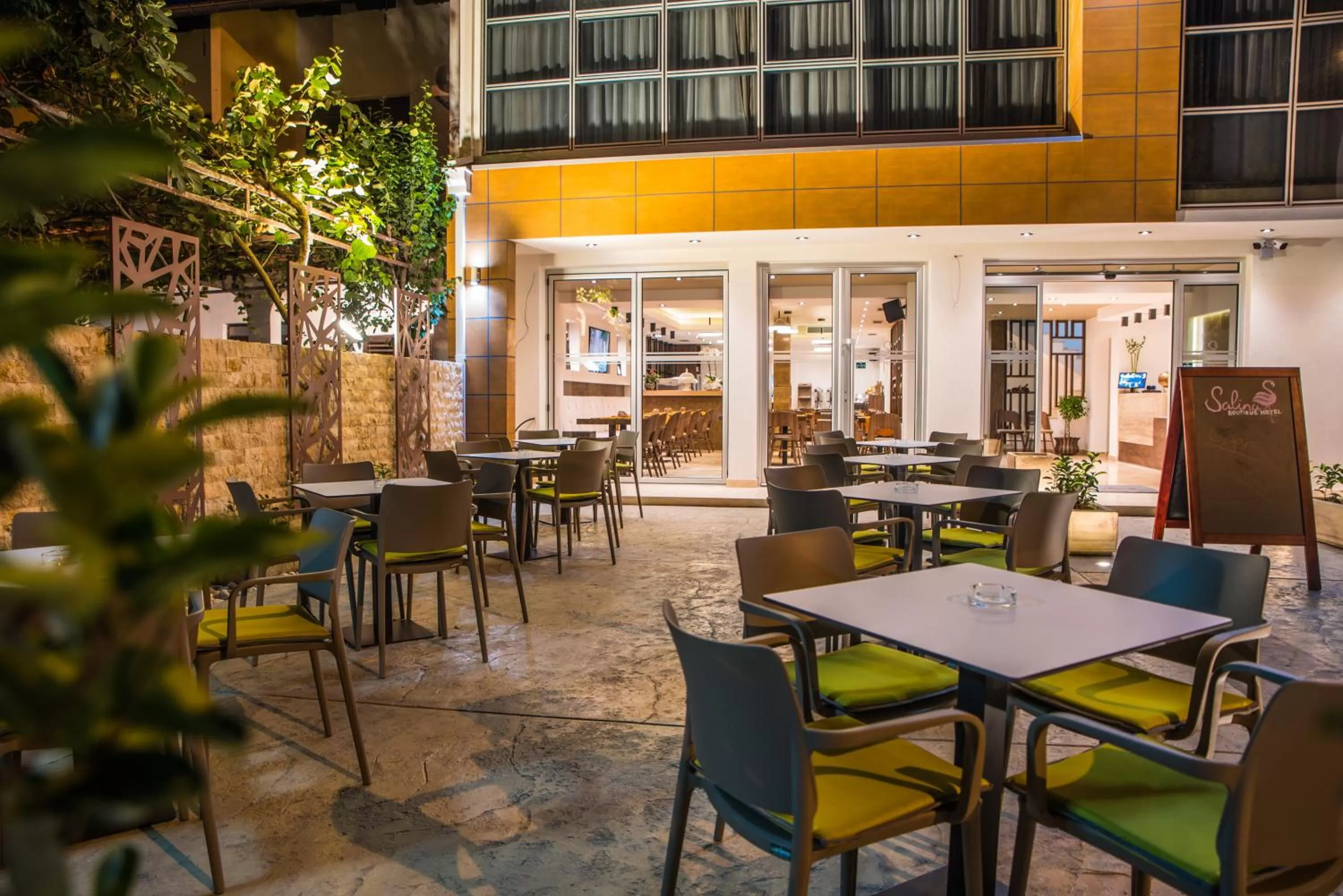 Restaurant/Places to Eat in Boutique Hotel "Salina"