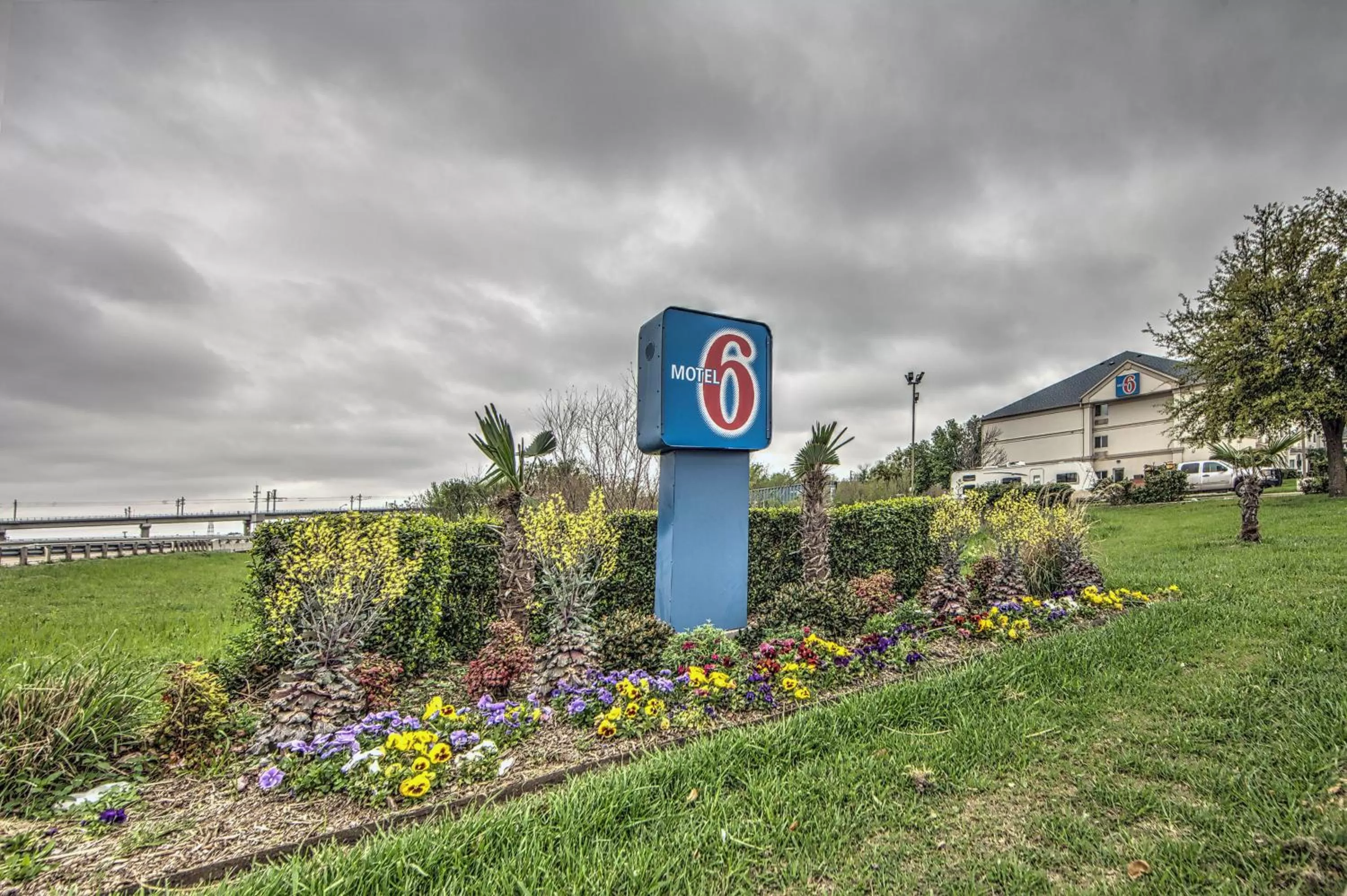 Facade/entrance in Motel 6-Dallas, TX - Northwest