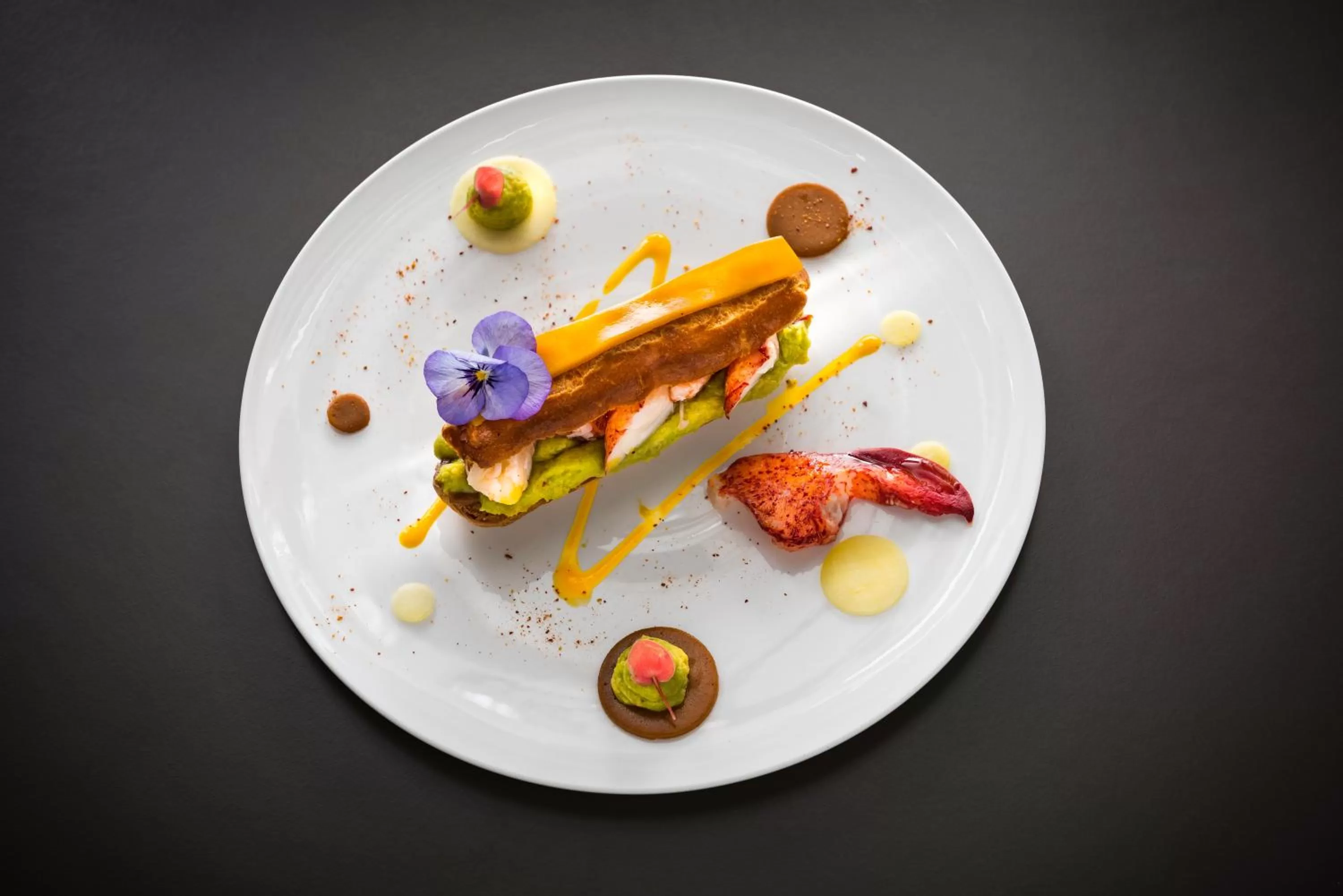 Restaurant/places to eat in Pullman Paris La Défense