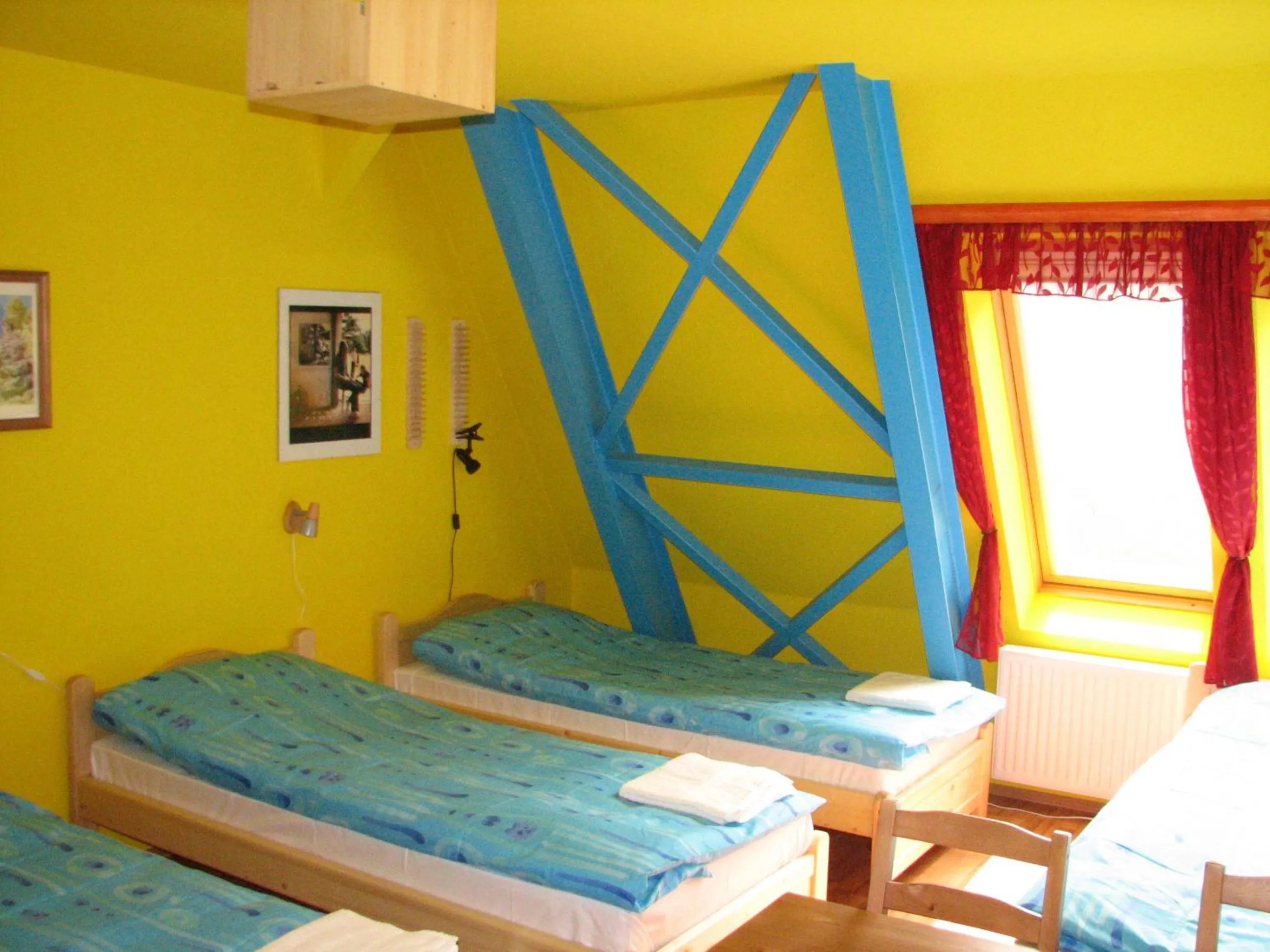 Bed in 7x24 Central Hostel