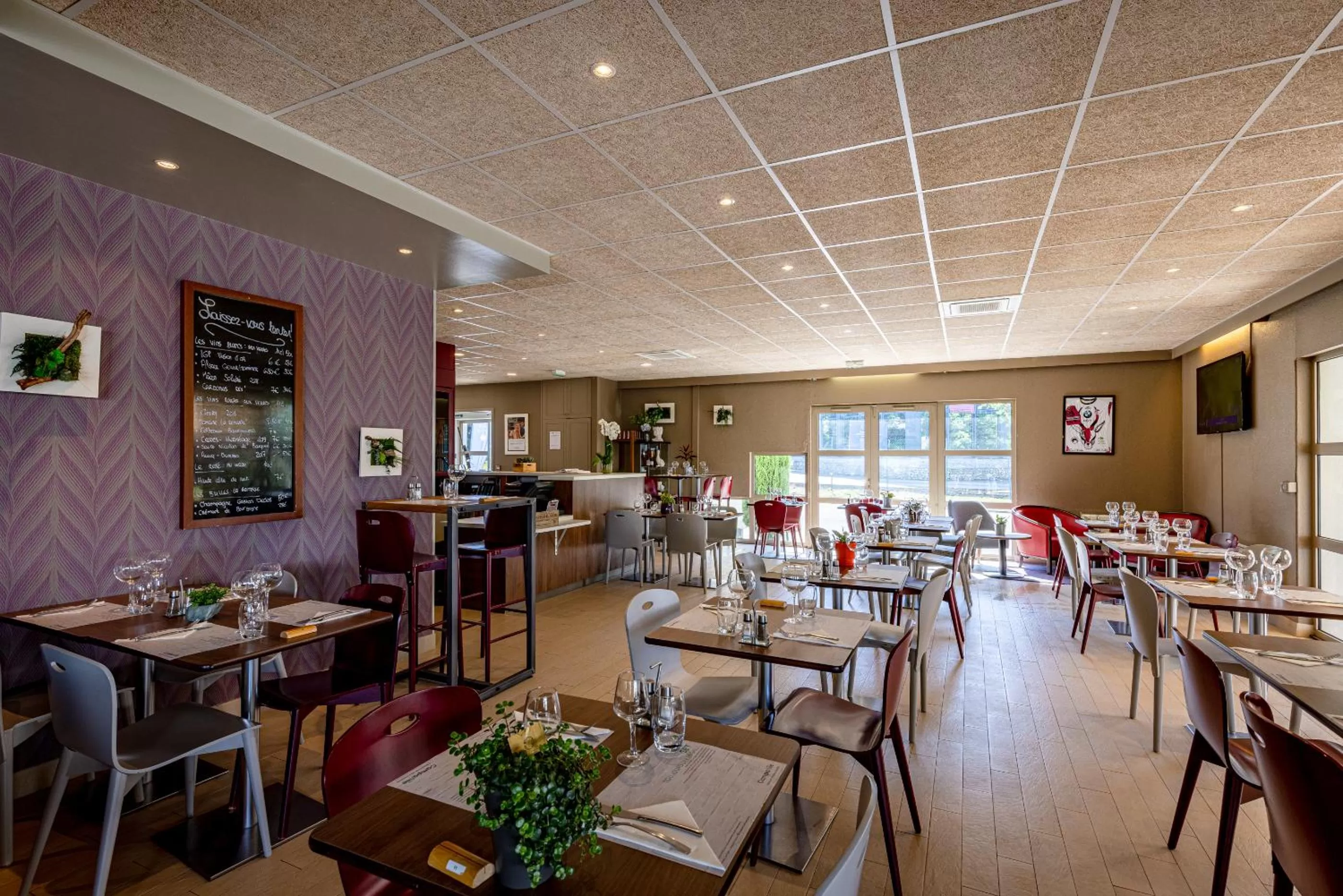 Restaurant/places to eat in Campanile Dijon Nord - Toison D'or