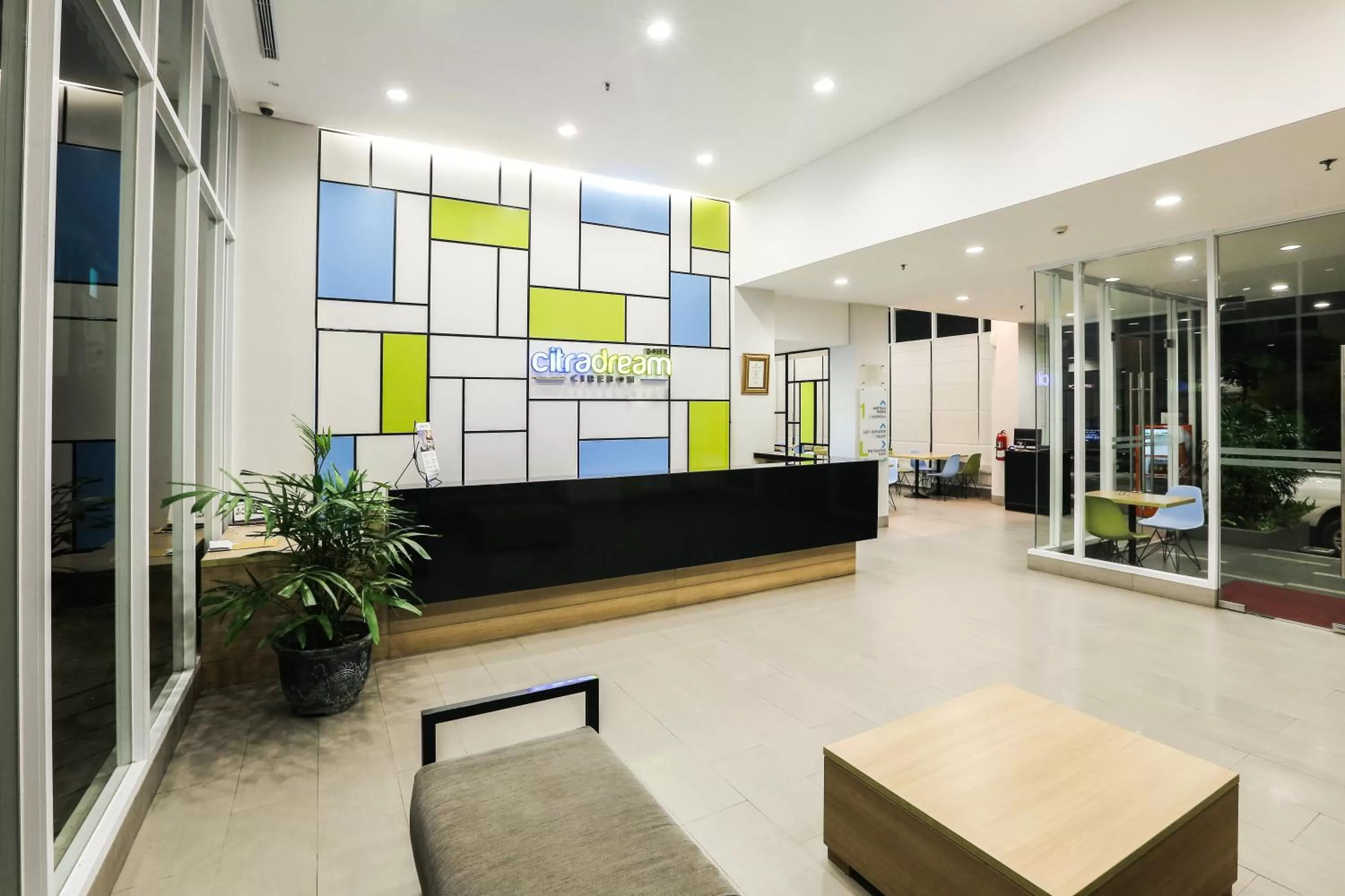 Lobby or reception in Hotel Citradream Cirebon