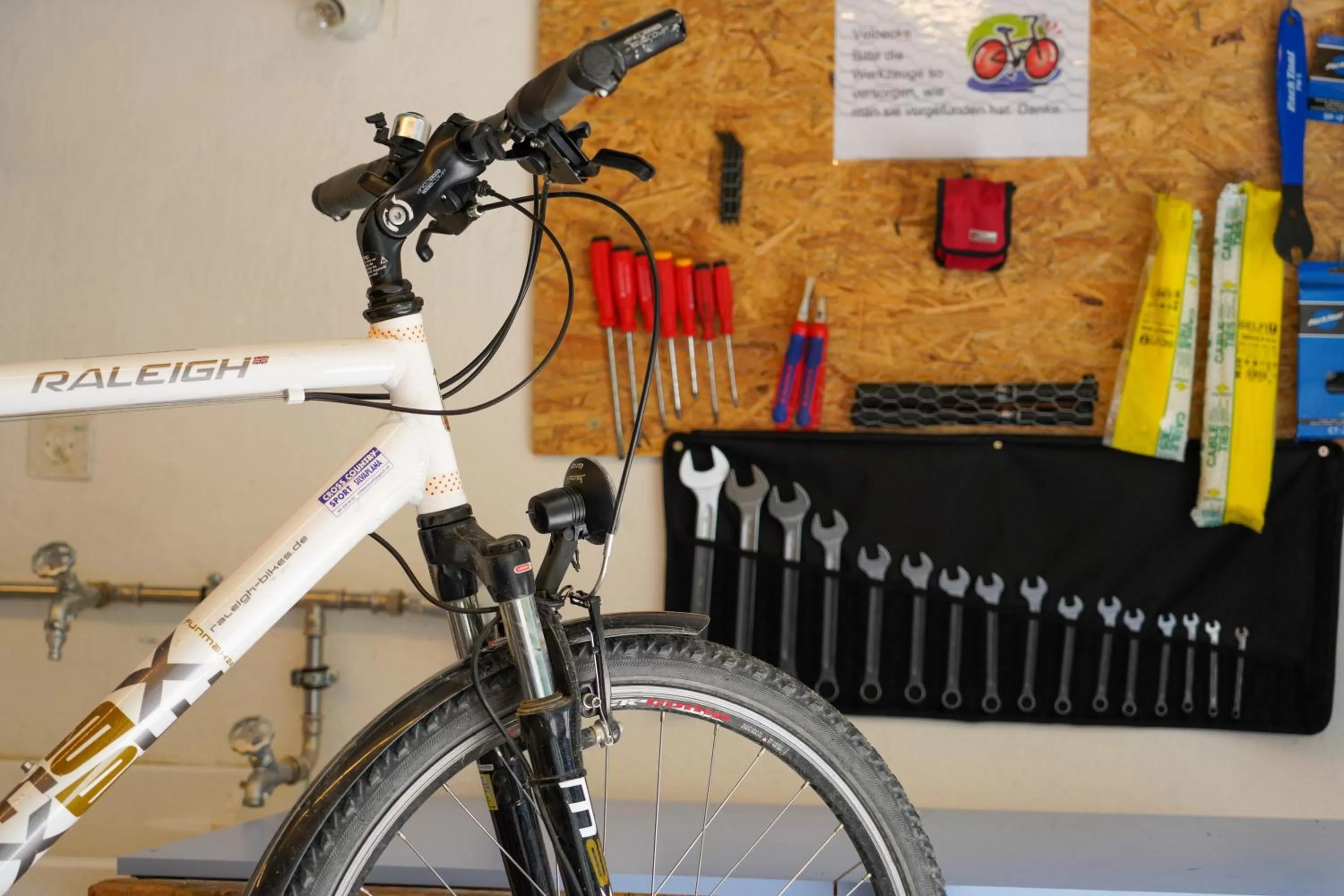 Cycling in Hotel Chesa Spuondas