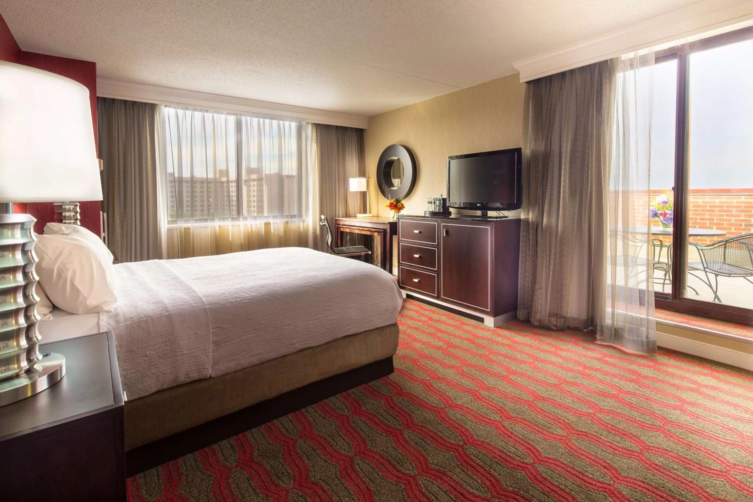 Queen Room in DoubleTree by Hilton New York-LaGuardia