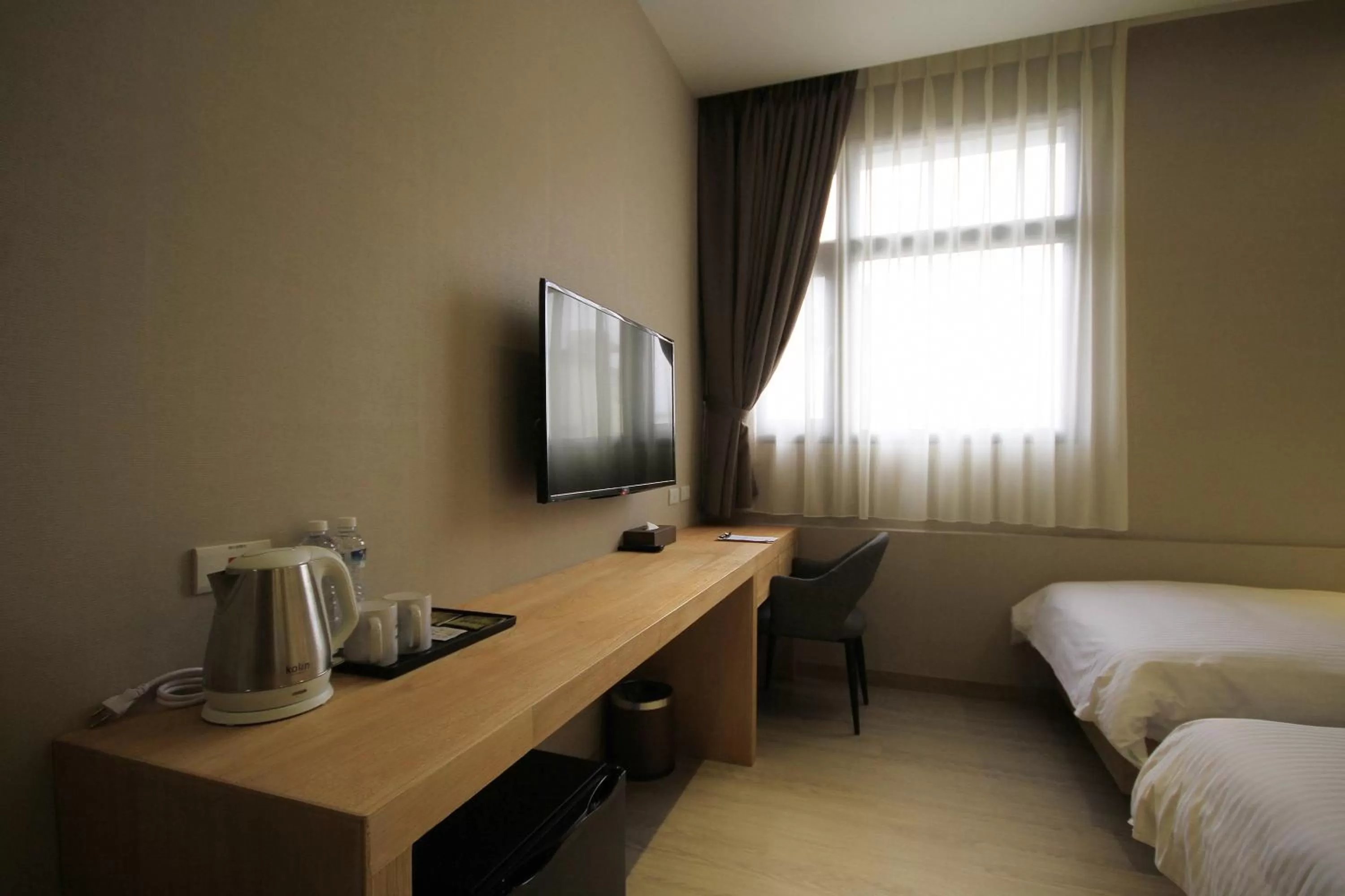 Photo of the whole room, Bed in Hangkhau Hotel