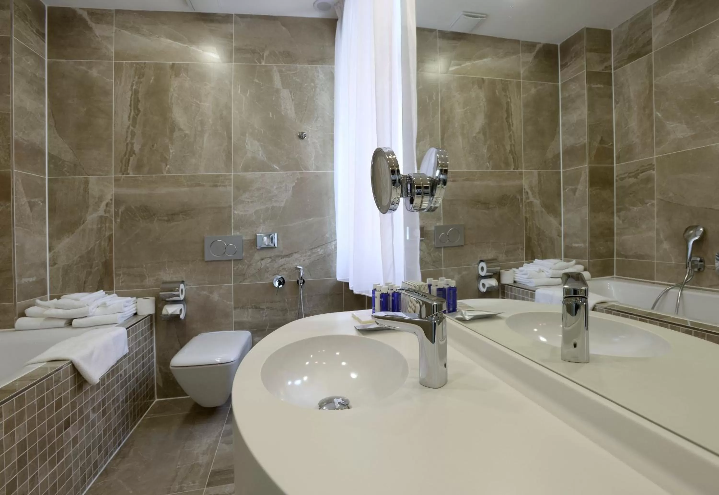 Bathroom in Hotel Grand