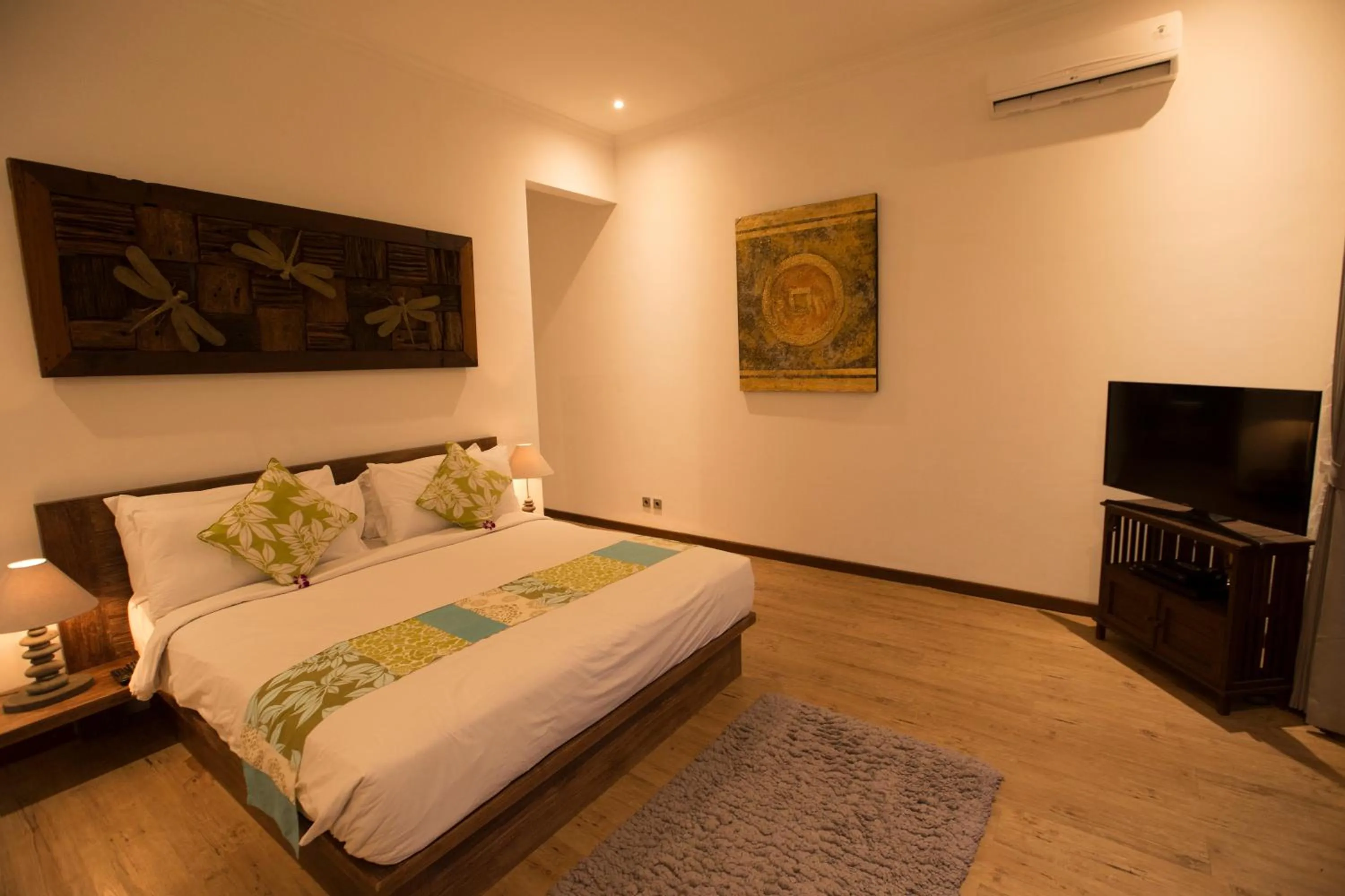 Photo of the whole room, Bed in The Samara Villas & Restaurant