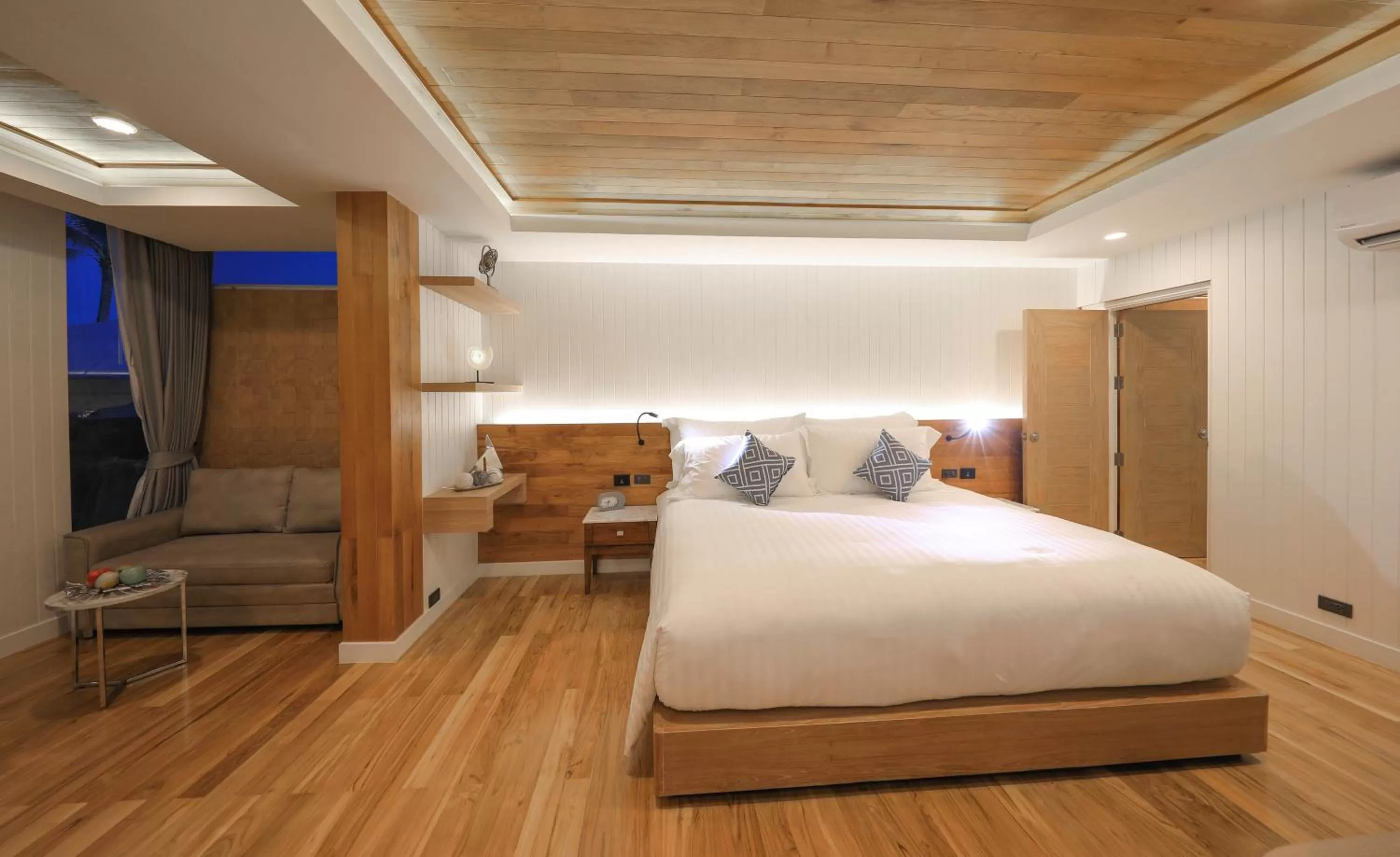 Bed in Kundala Beach Resort Hua Hin