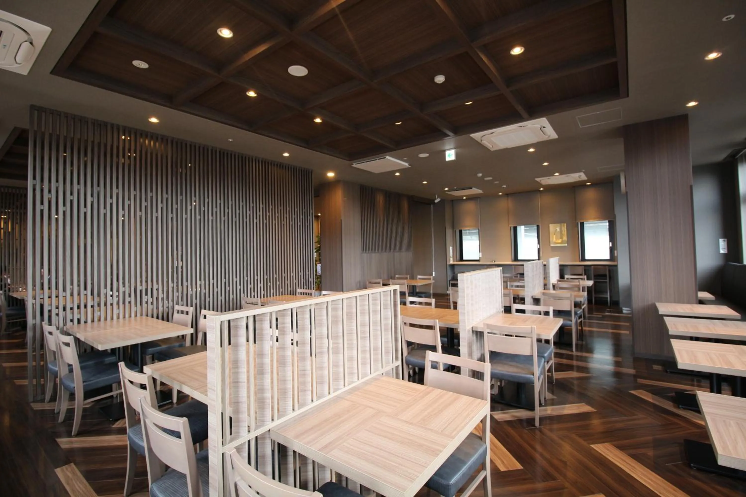 Restaurant/places to eat in Hotel Route-Inn Sendai Higashi
