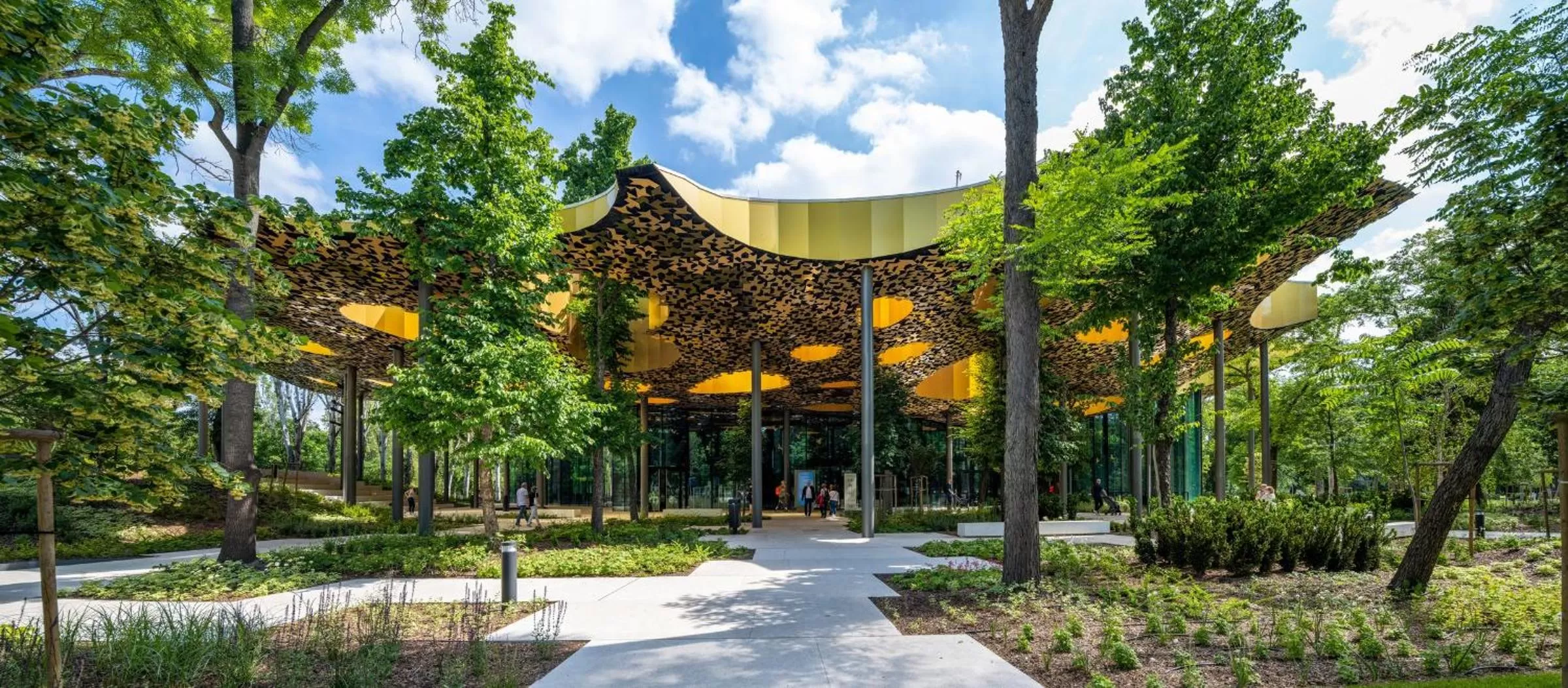 Entertainment in Mamaison Hotel Andrassy Budapest