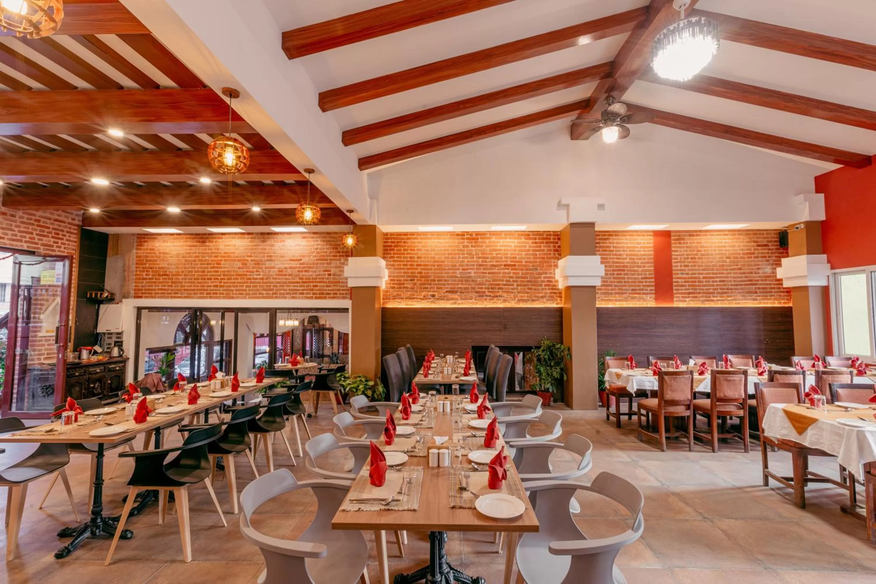 Restaurant/places to eat in Hotel Manang - Thamel, Kathmandu