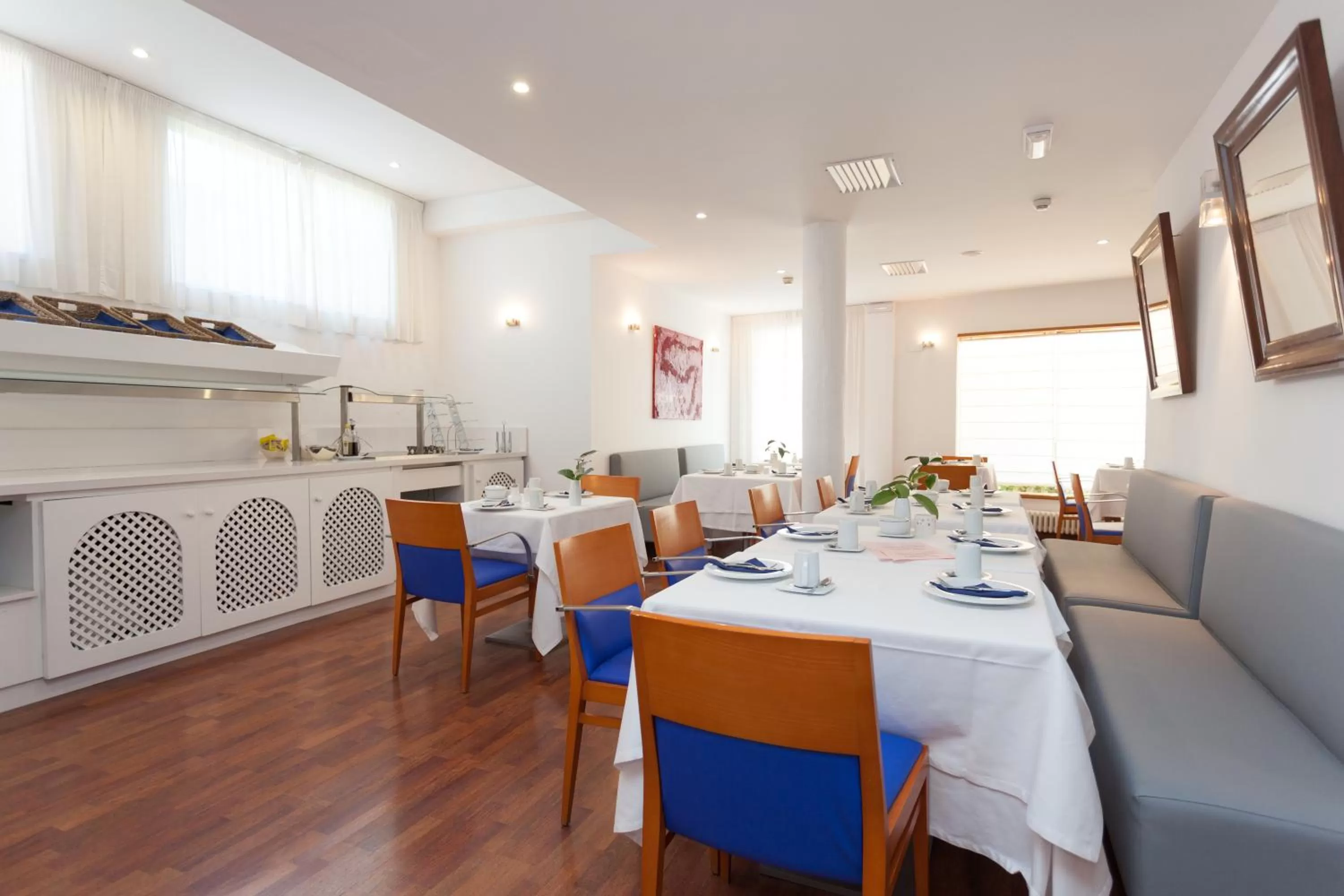 Restaurant/places to eat in Los Geranios