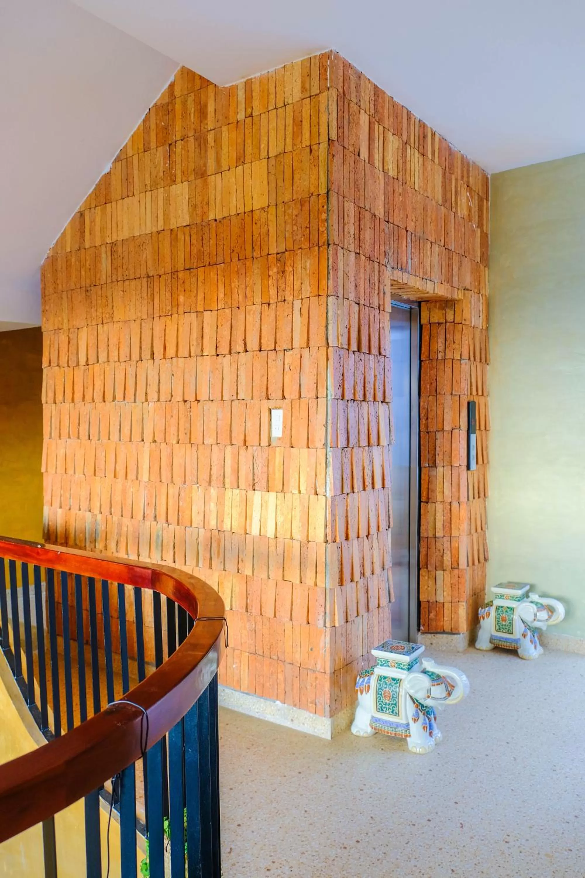 Guests in Eo Gió Có Homestay