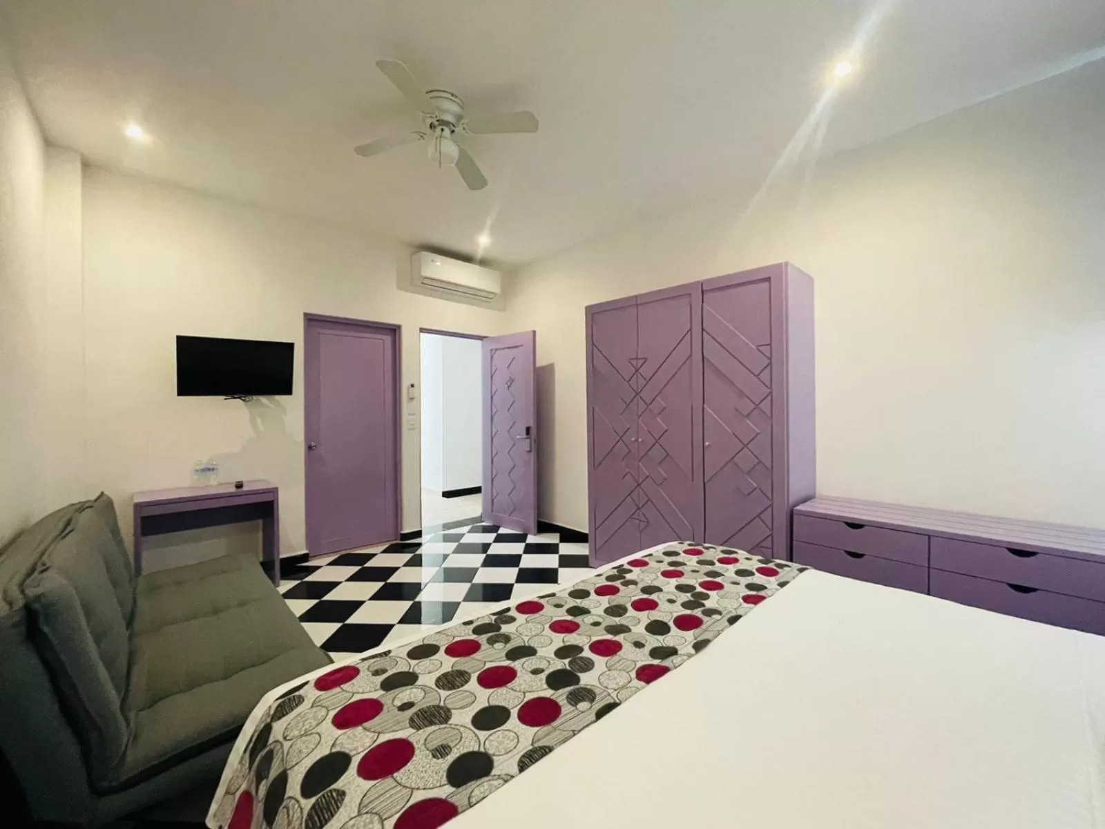 Bedroom, Bed in WINDAY HOTEL - Cerca 5a Avenida