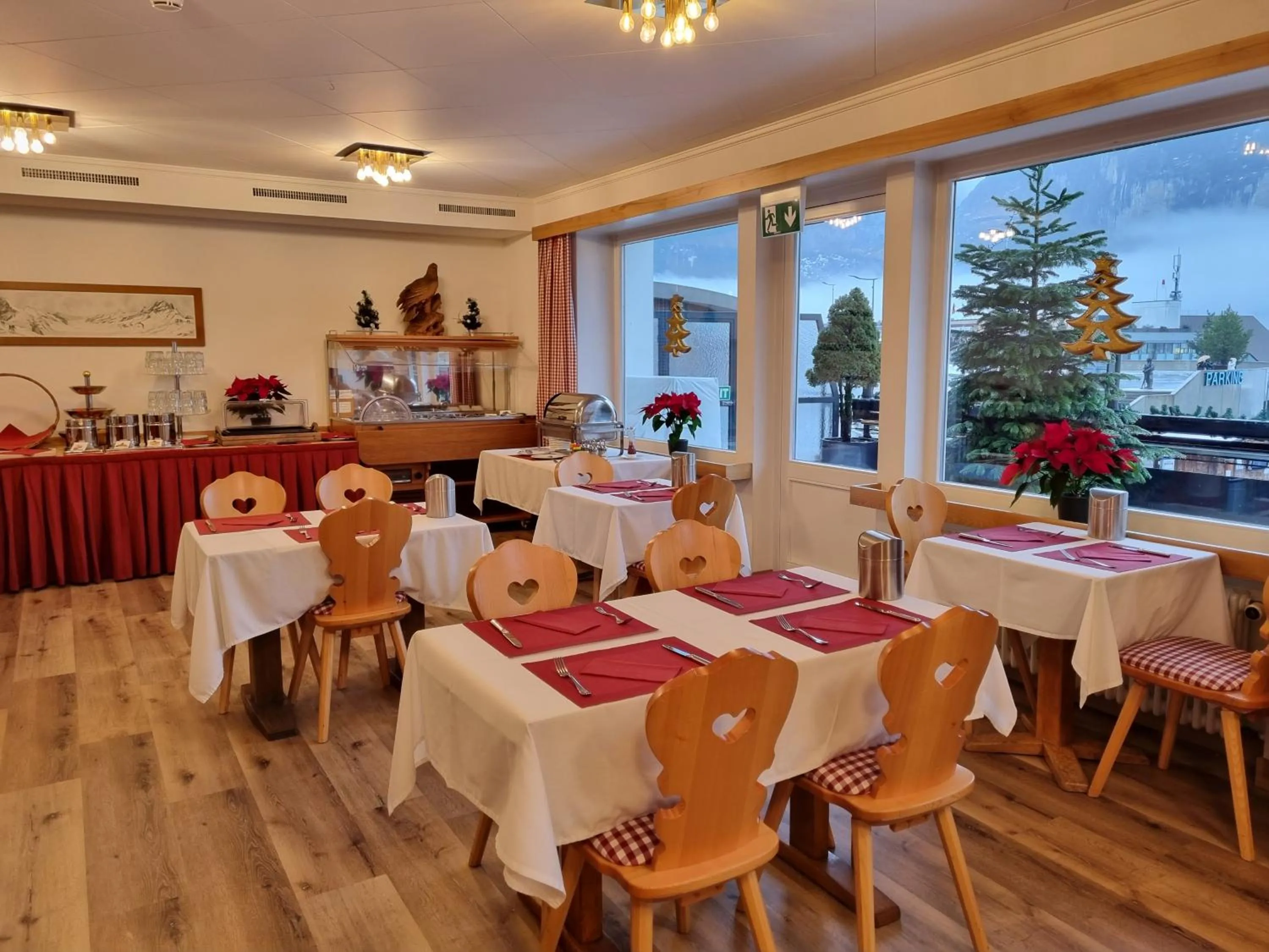 Dining area in Hotel Bernerhof Grindelwald