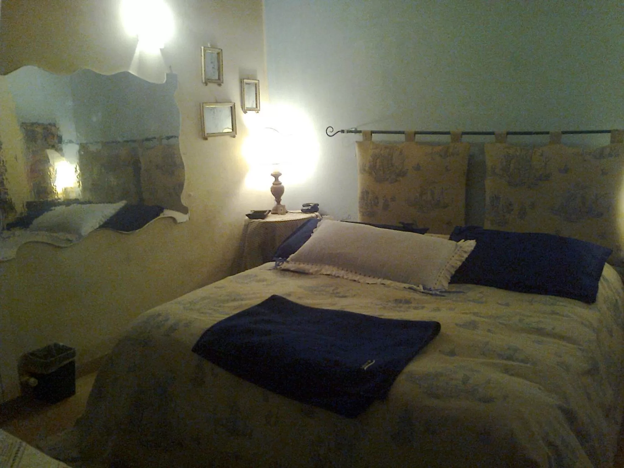 Photo of the whole room, Bed in Bed And Breakfast Di Manu