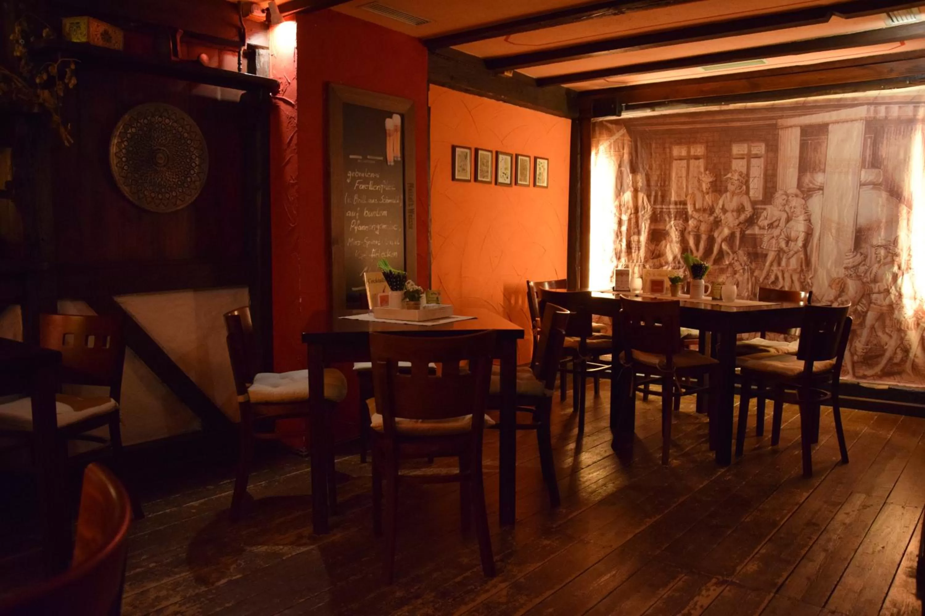 Restaurant/places to eat in Grünes Tor