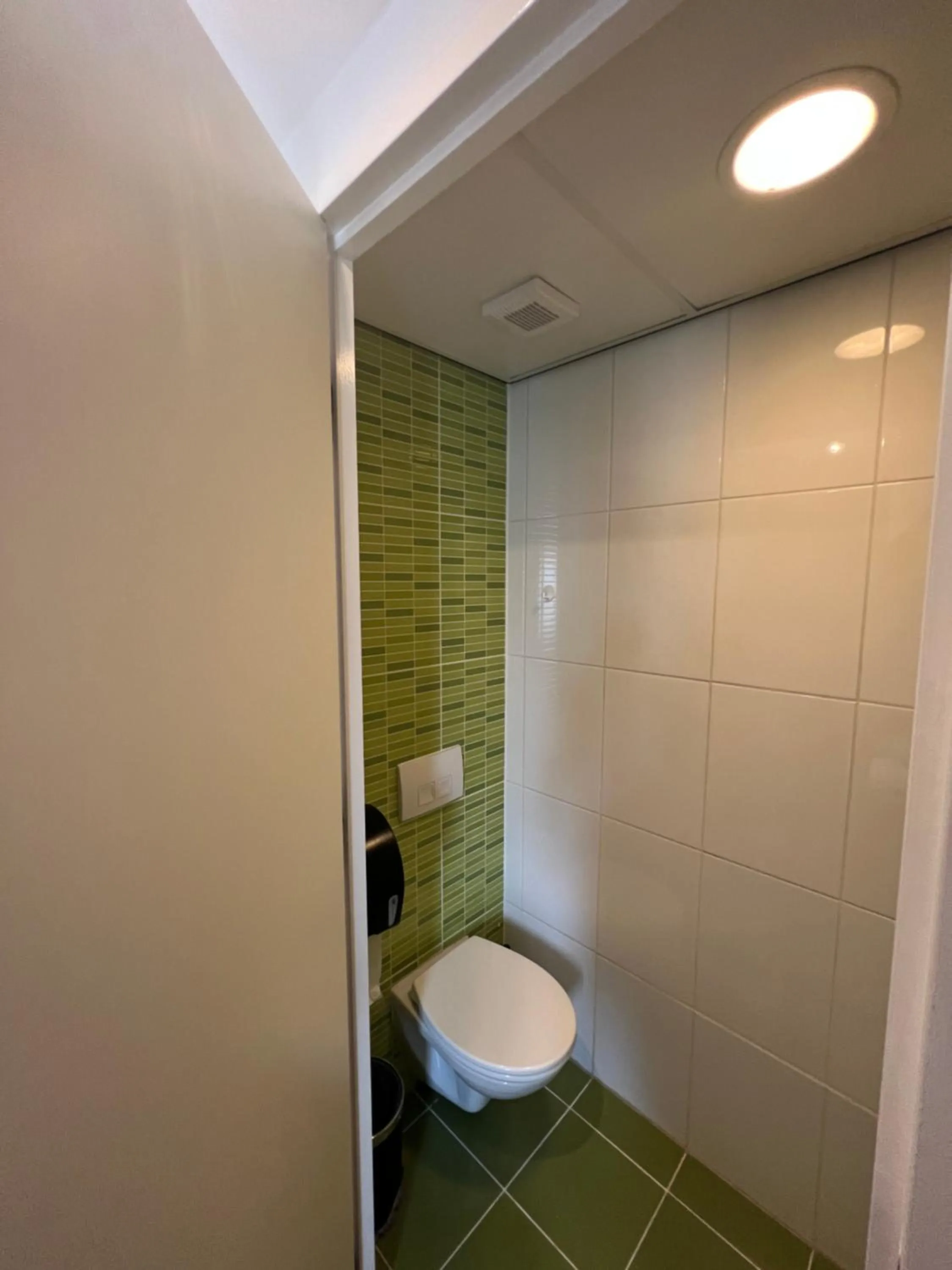 Shower in MAX Hotel Amsterdam