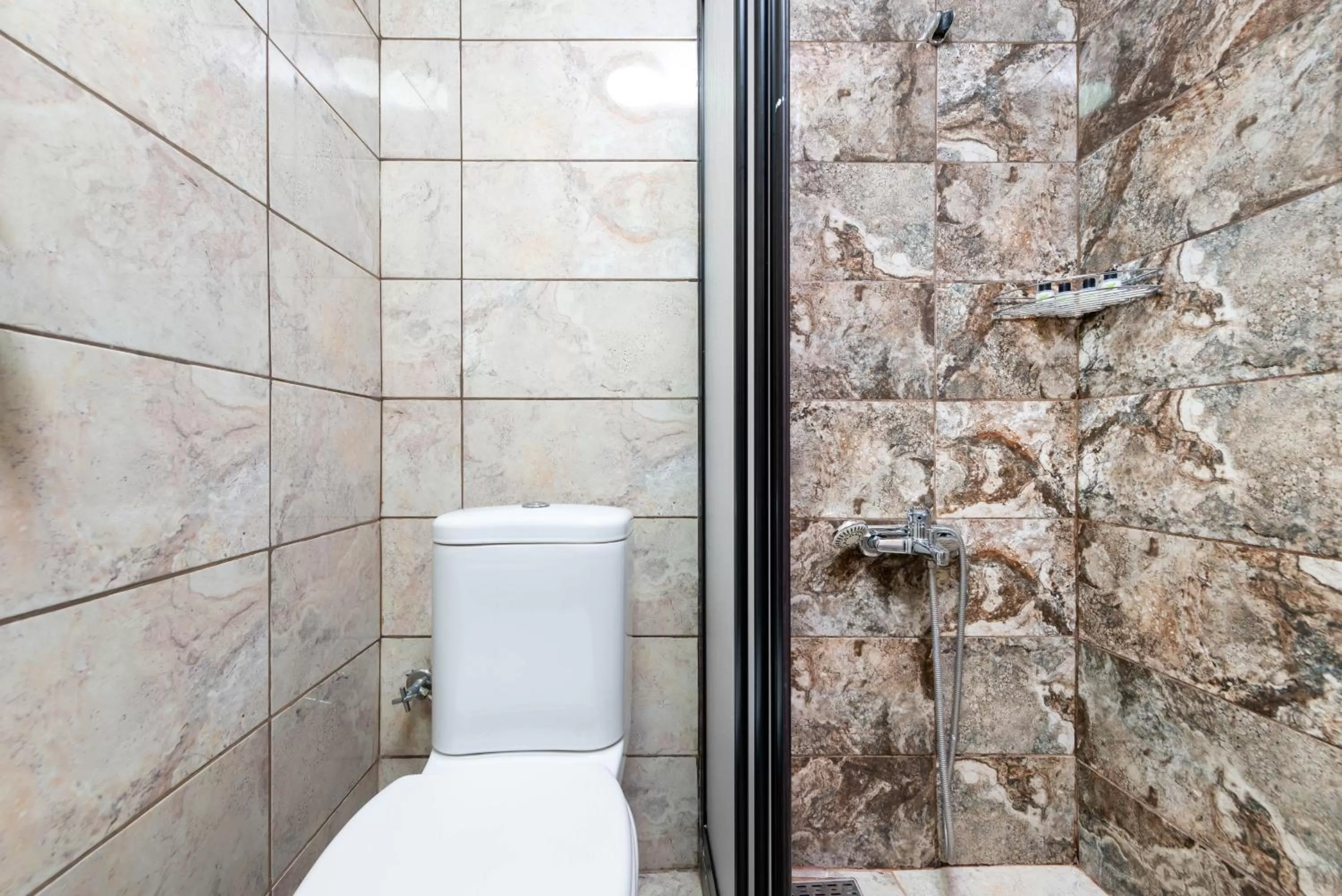 Shower in Kadirga Studios