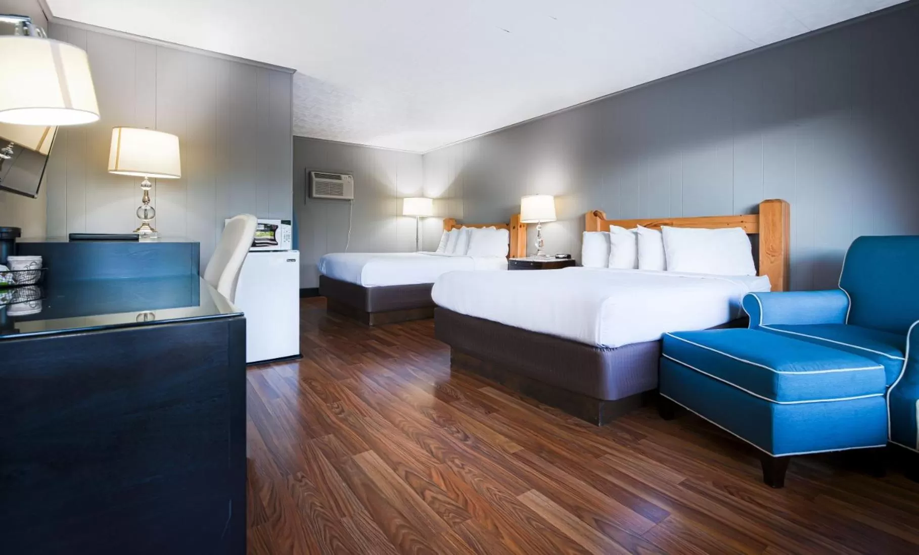 Photo of the whole room, Bed in The VUE Boutique Hotel & Boathouse