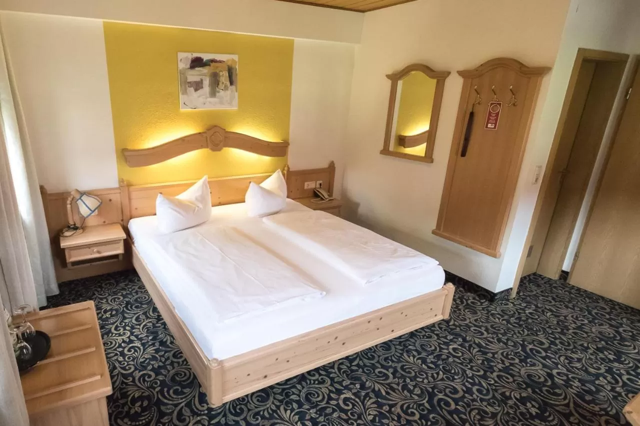 Photo of the whole room, Bed in Hotel Löwen