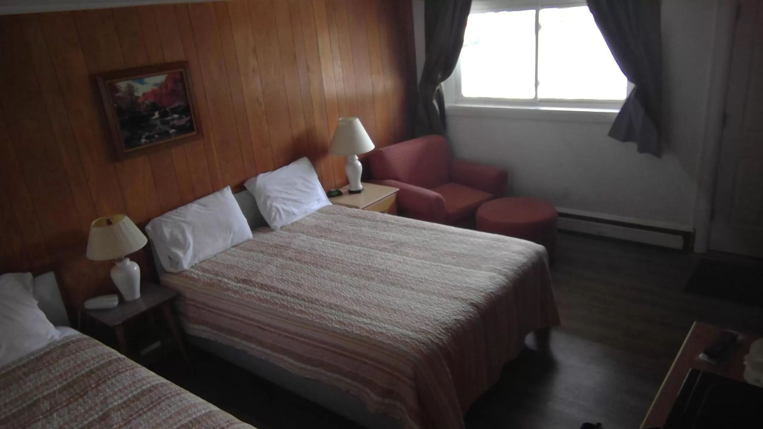 Bed in Northern Peaks Motor Inn