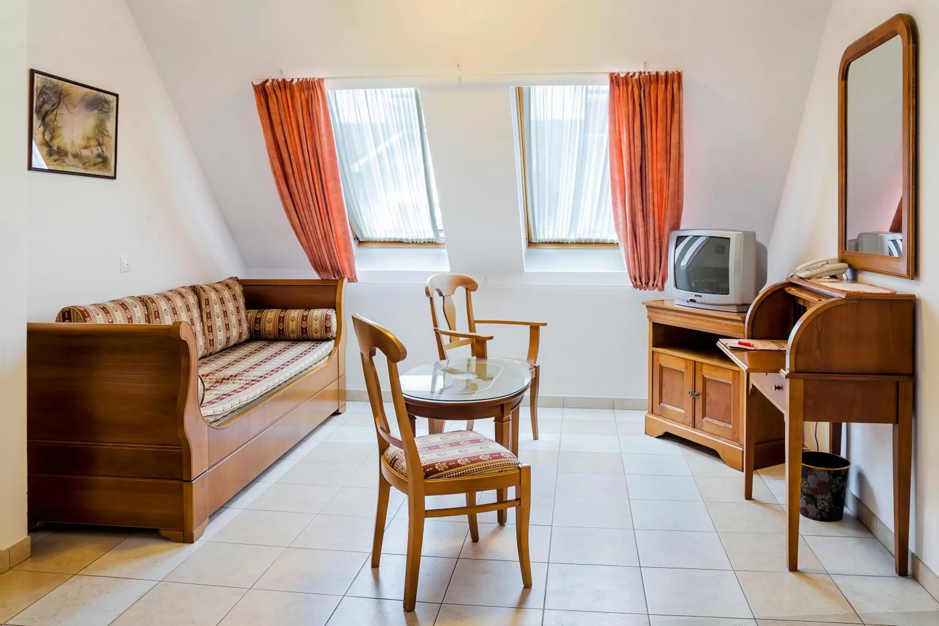 Photo of the whole room in Kata Panzió