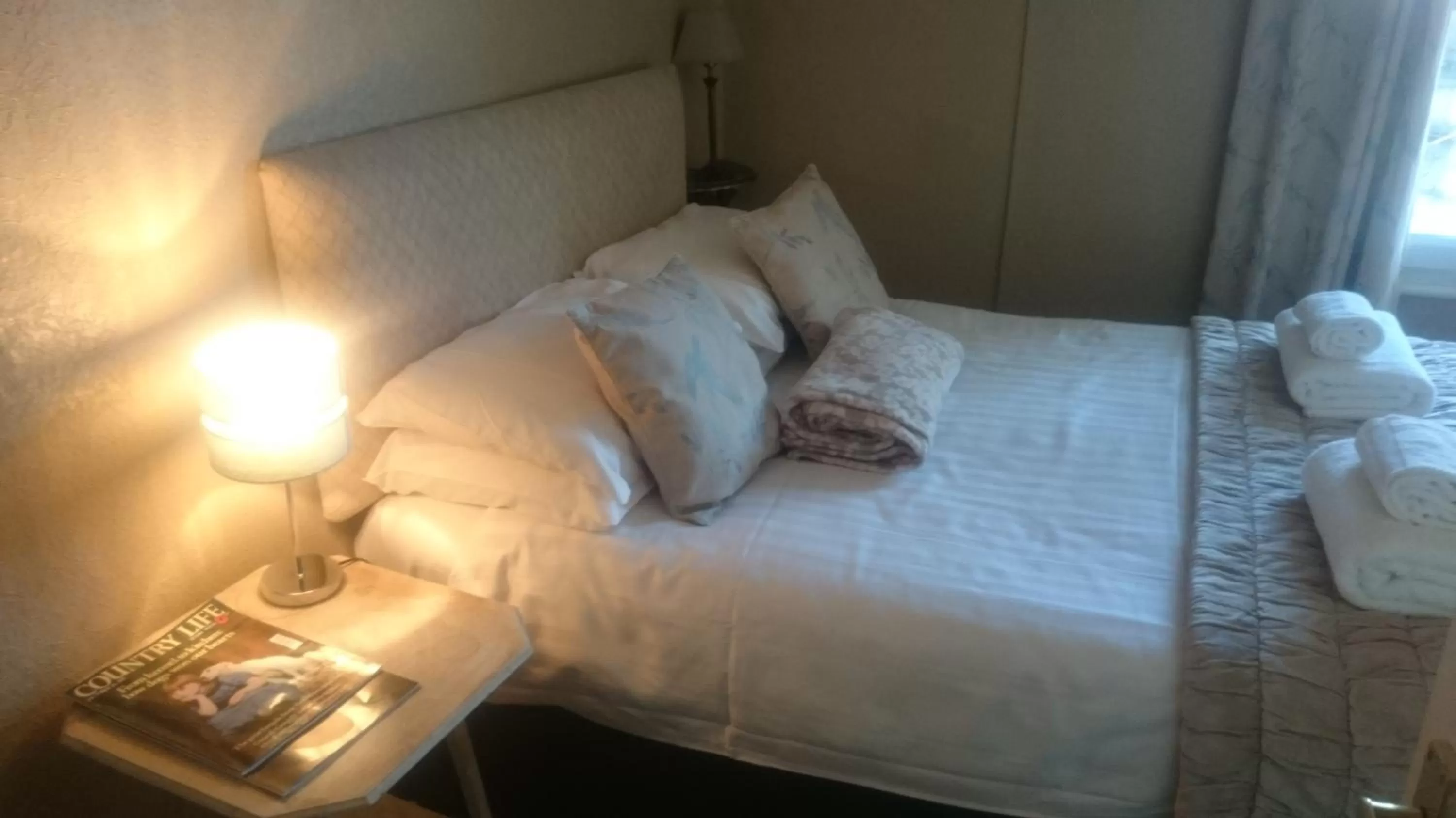 Bed in George and Dragon Ashbourne