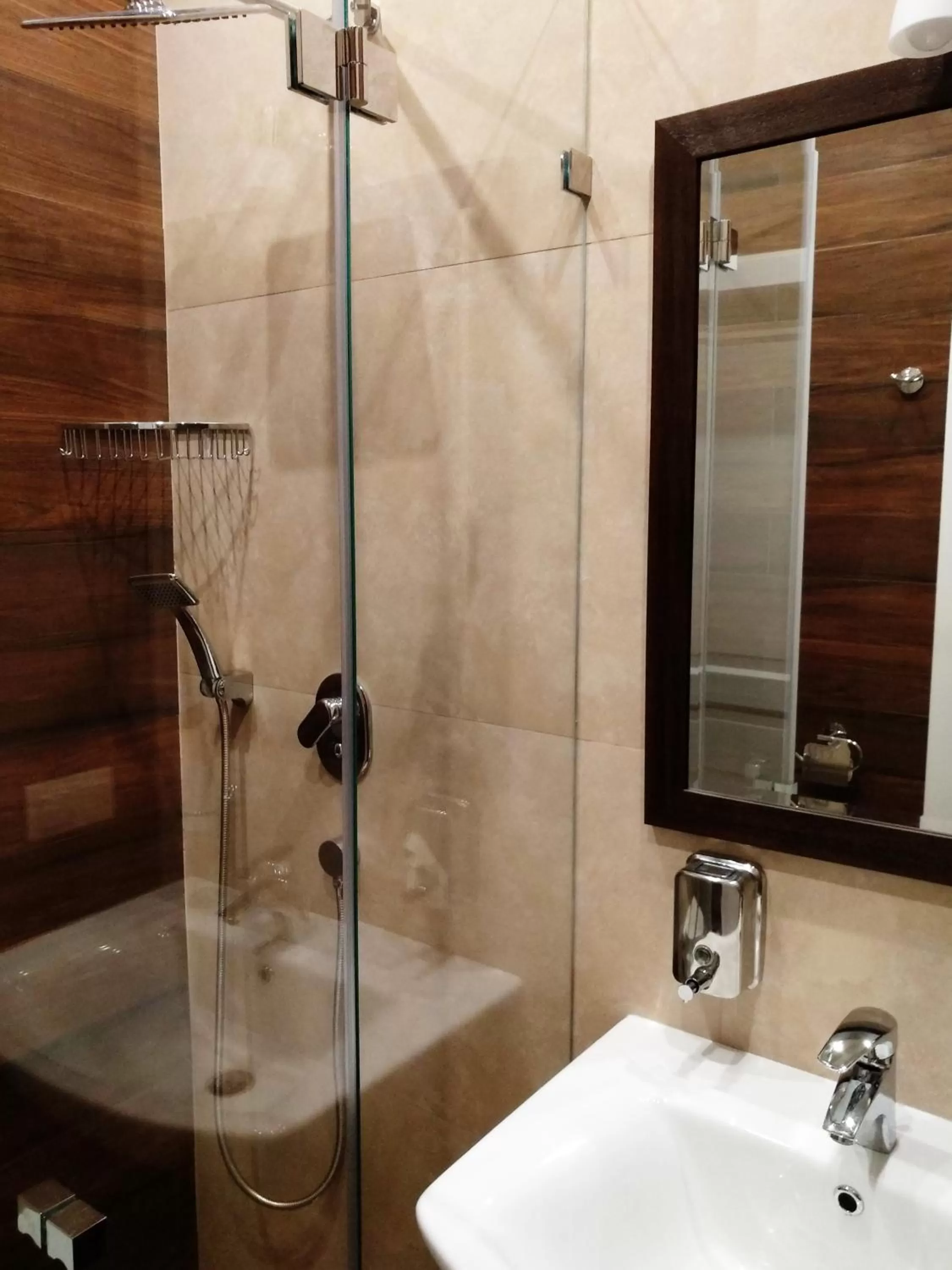 Shower in Belokorichi