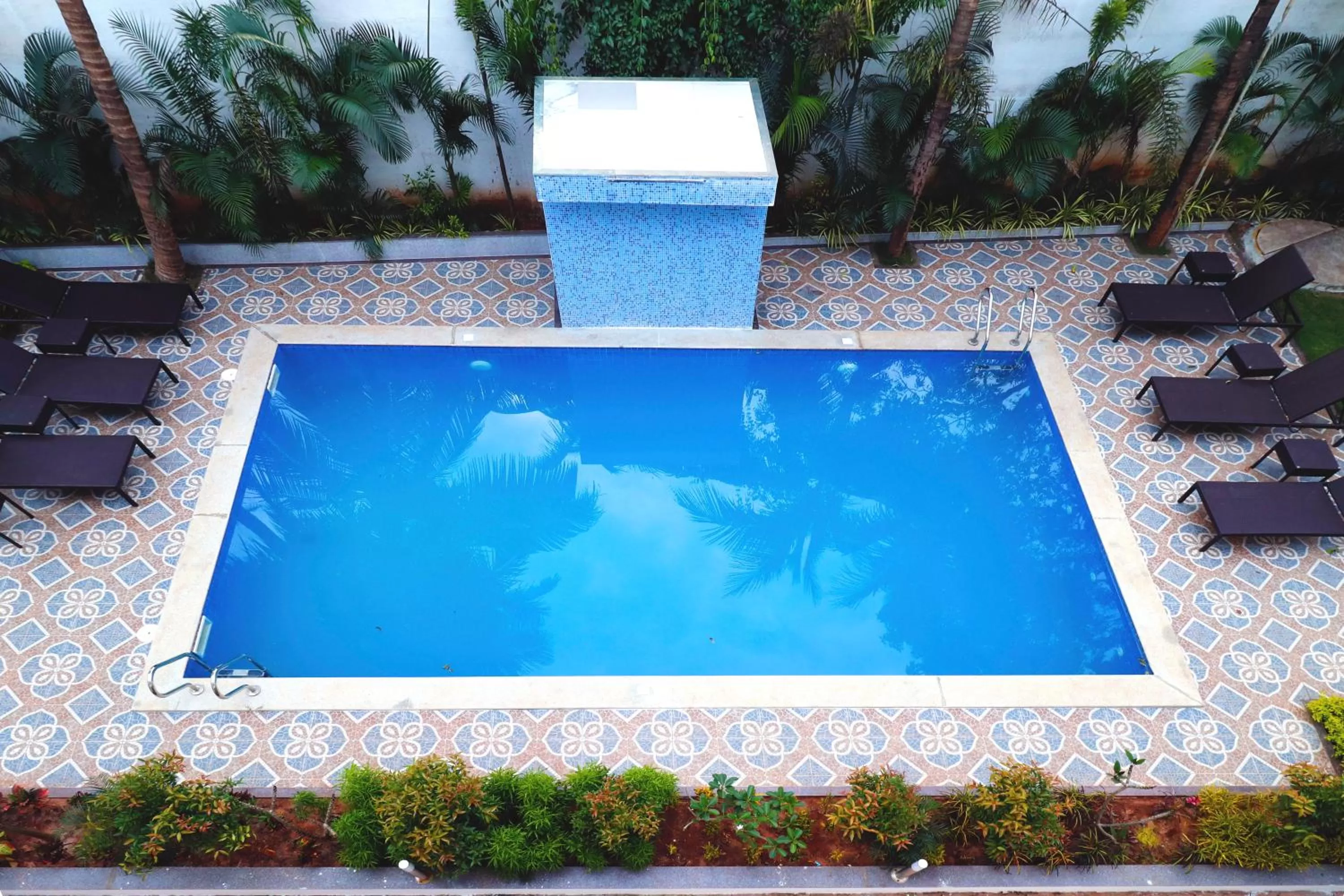Pool view in Miranda Beach Resort Baga