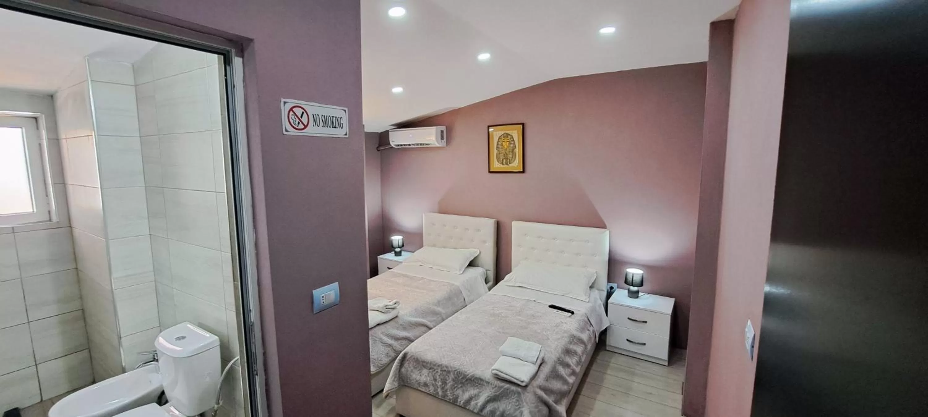 Toilet in CityCenterHotel Shkoder