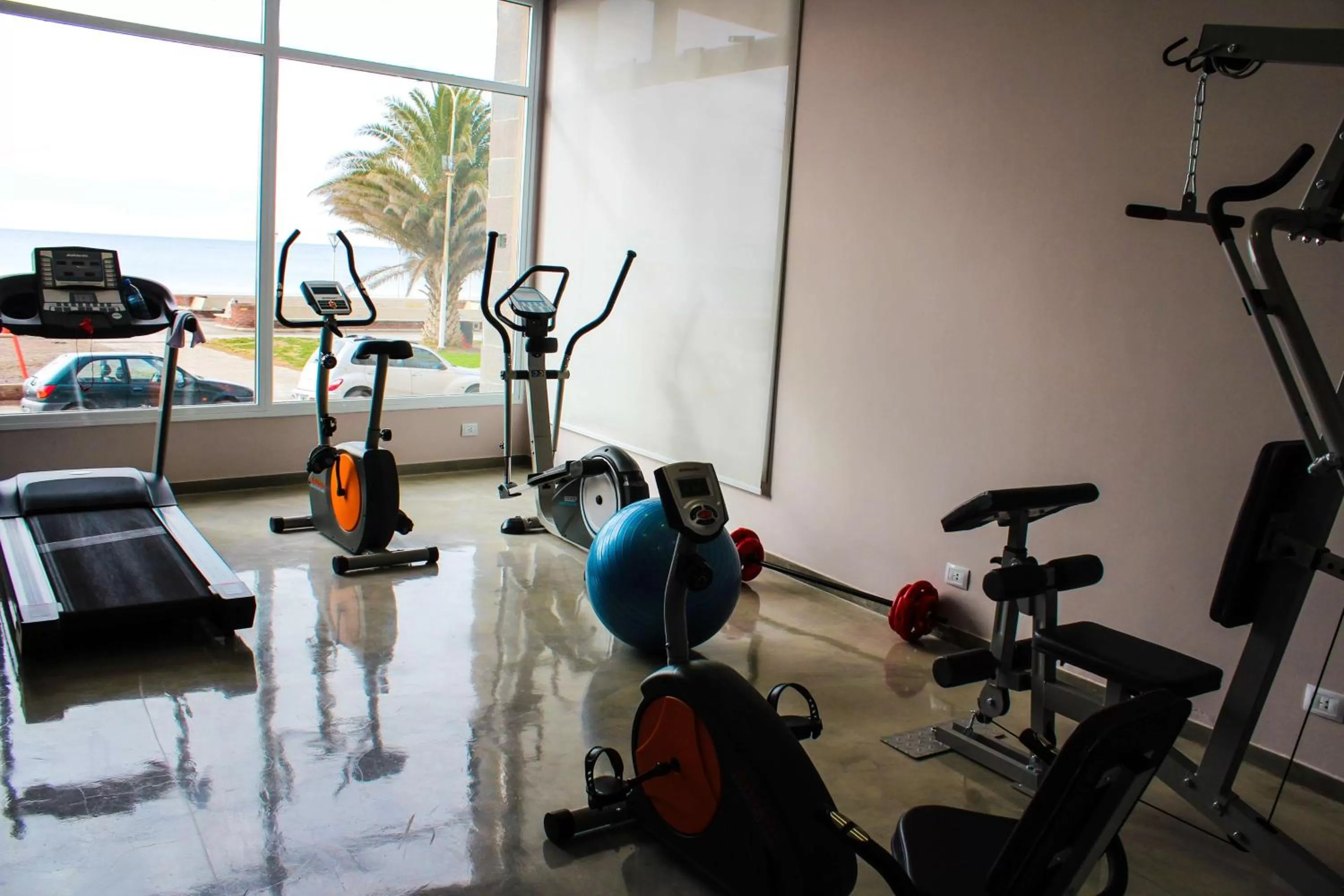 Fitness centre/facilities in Dazzler by Wyndham Puerto Madryn
