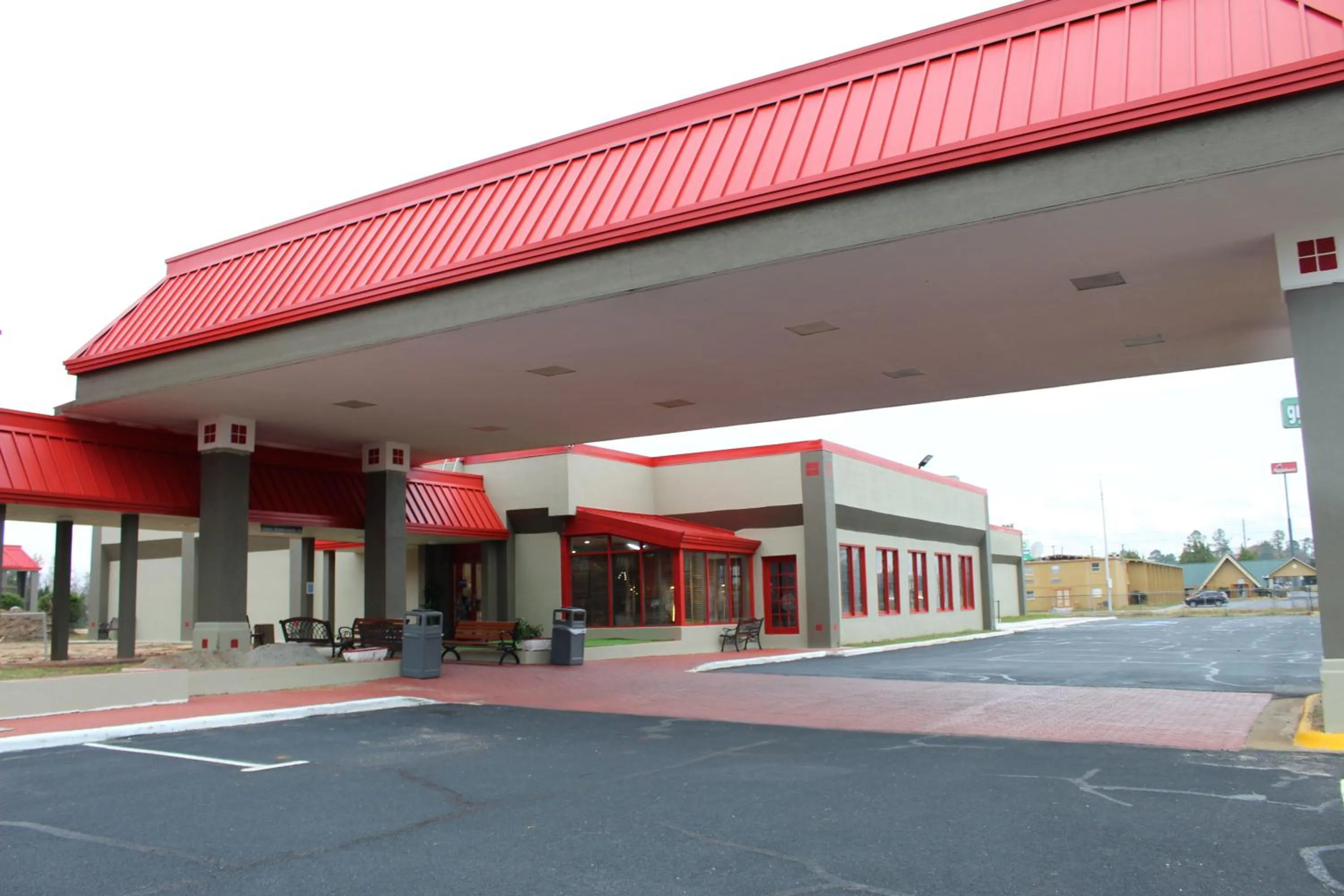 Property Building in FairBridge Inn Express Perry