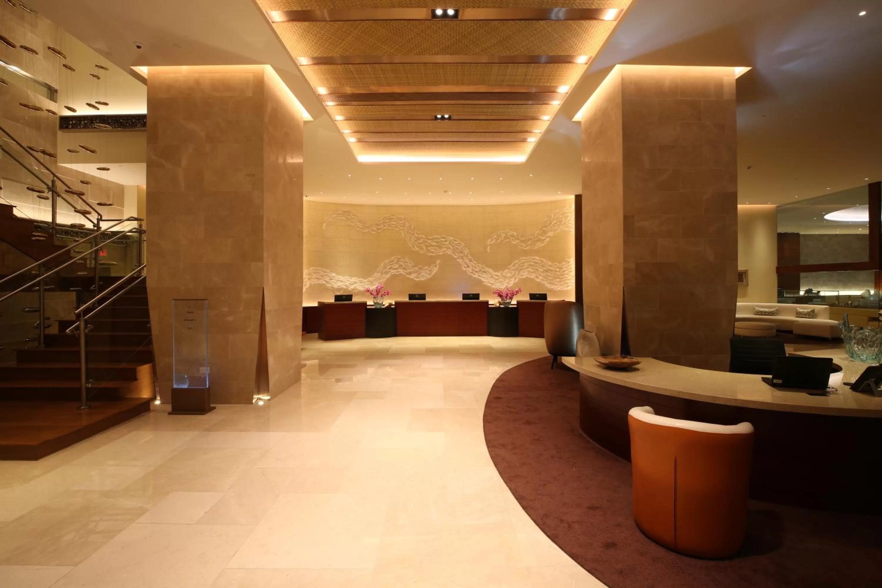 Lobby or reception in Dusit Thani Guam Resort