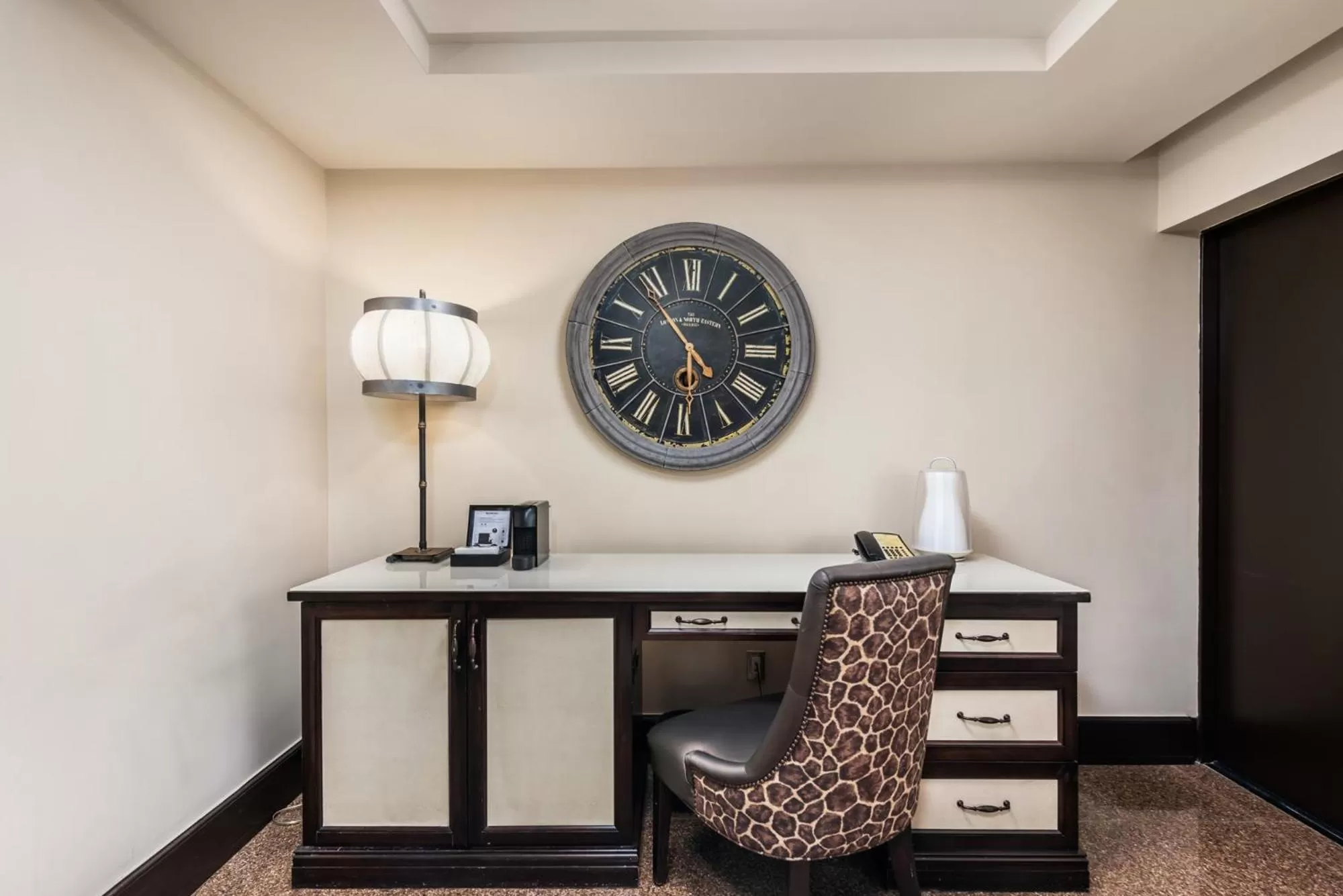 Living room in National Hotel, An Adult Only Oceanfront Resort