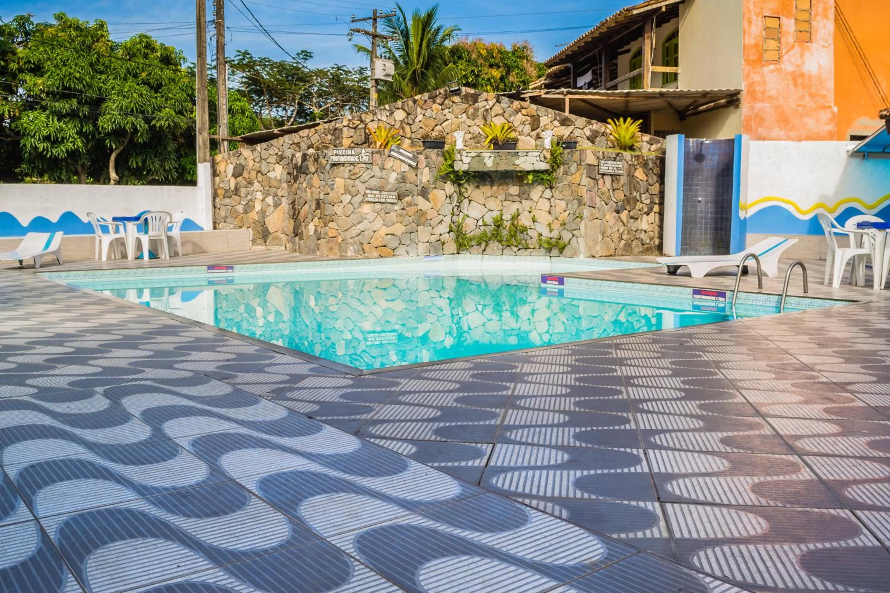 Swimming pool in Hotel Porto das Ancoras