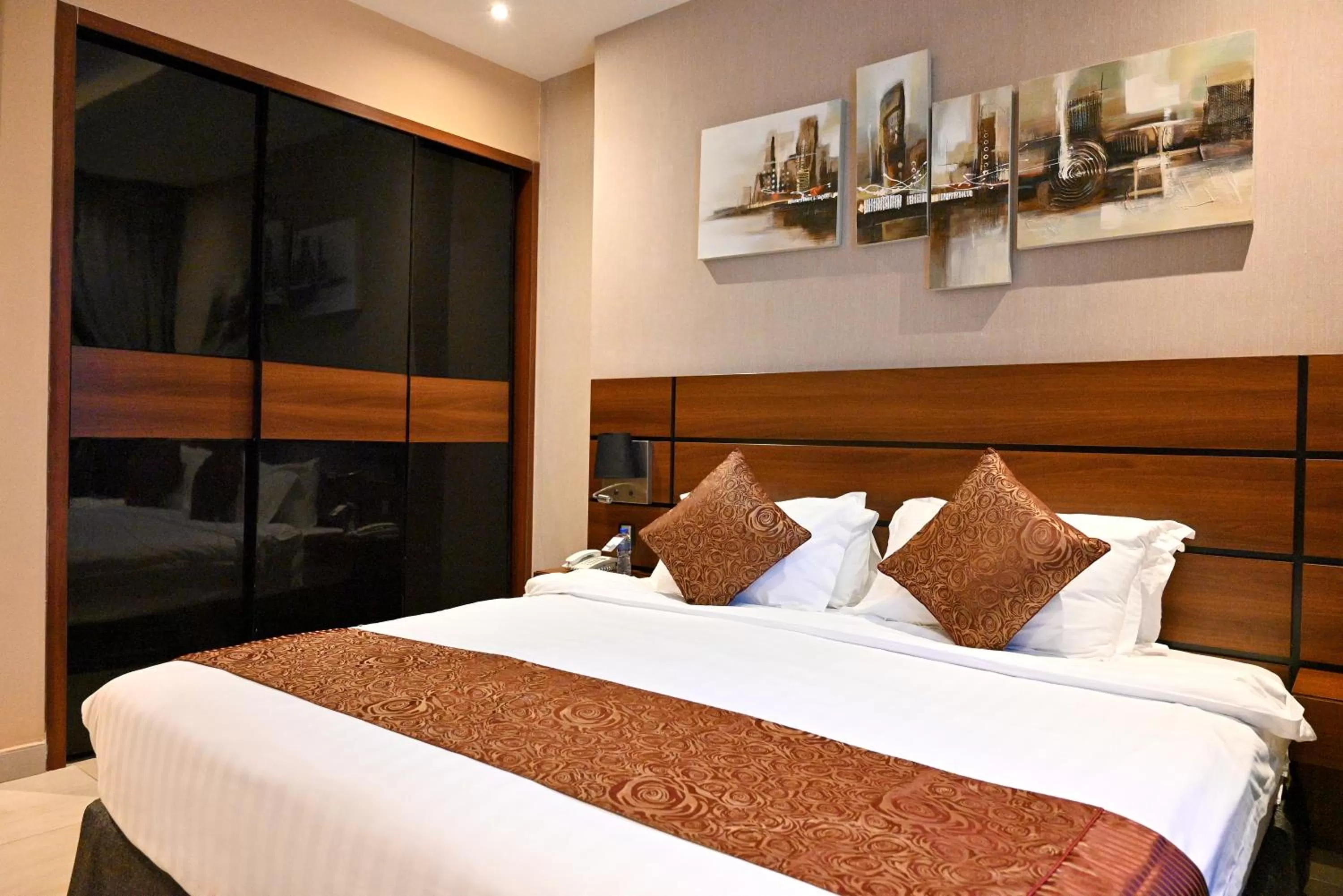 Bed in Q Suites Jeddah by EWA - Managed by HMH