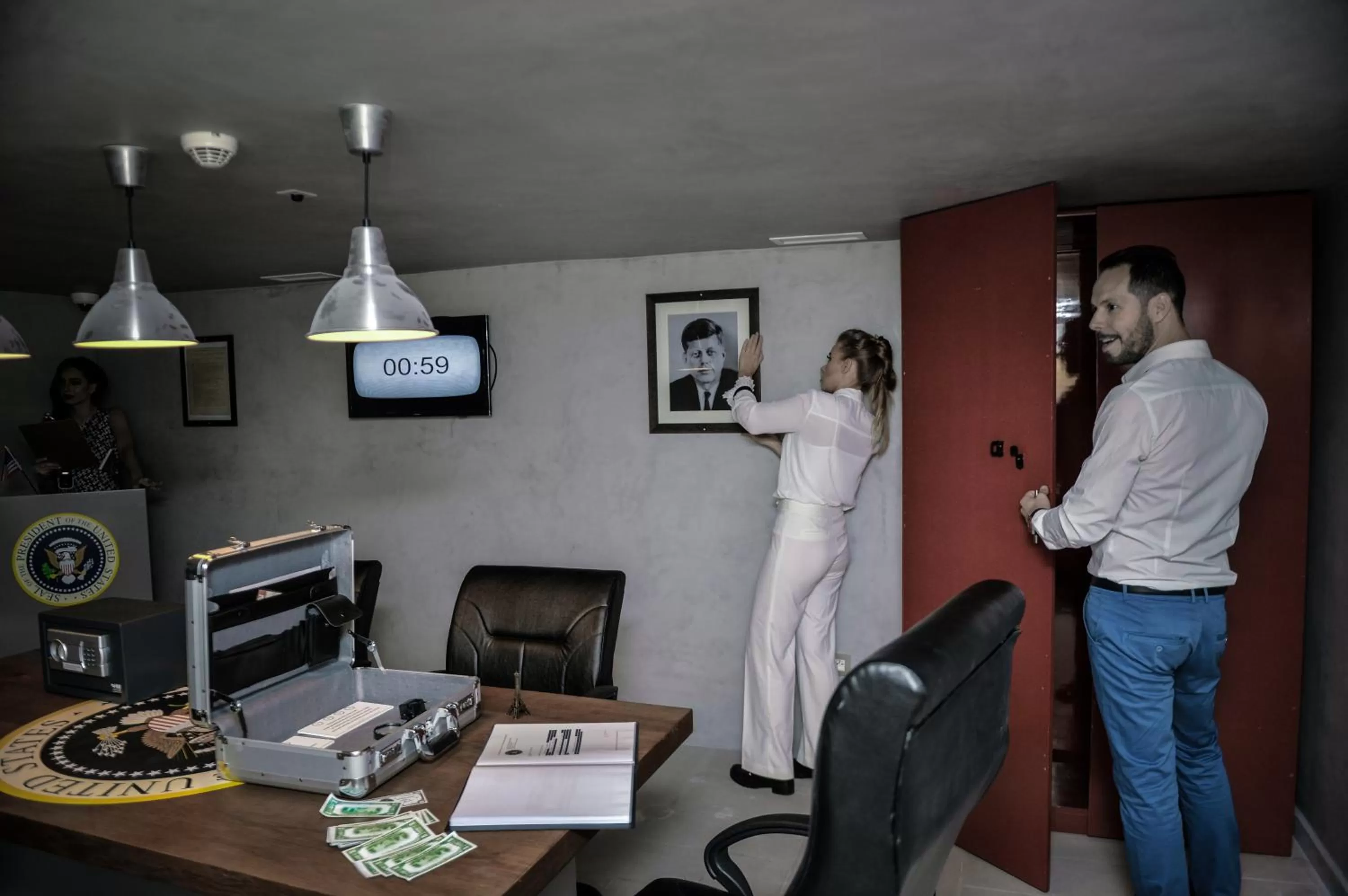 People in Le 22 Appart'Hotel