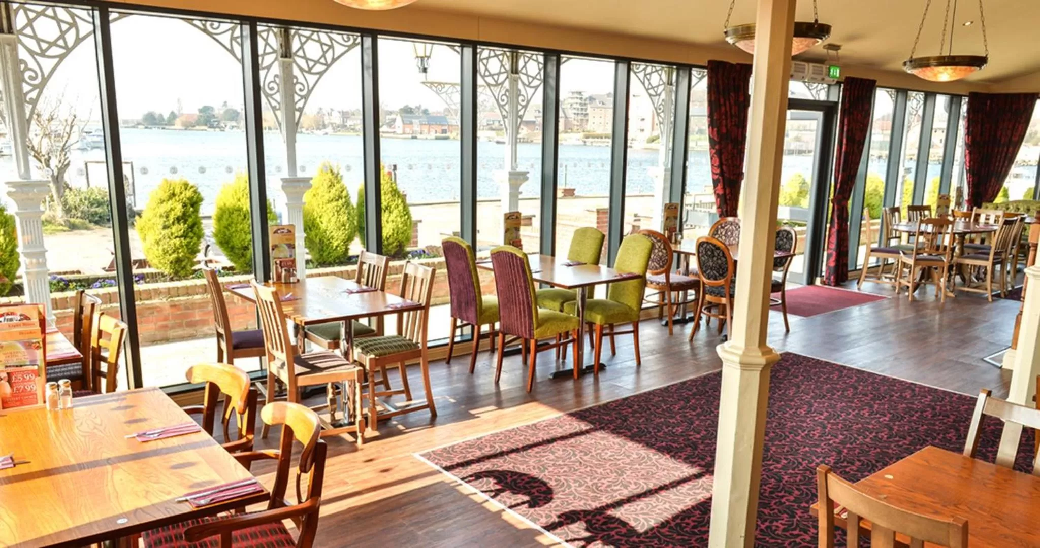 Restaurant/places to eat in Wherry Hotel