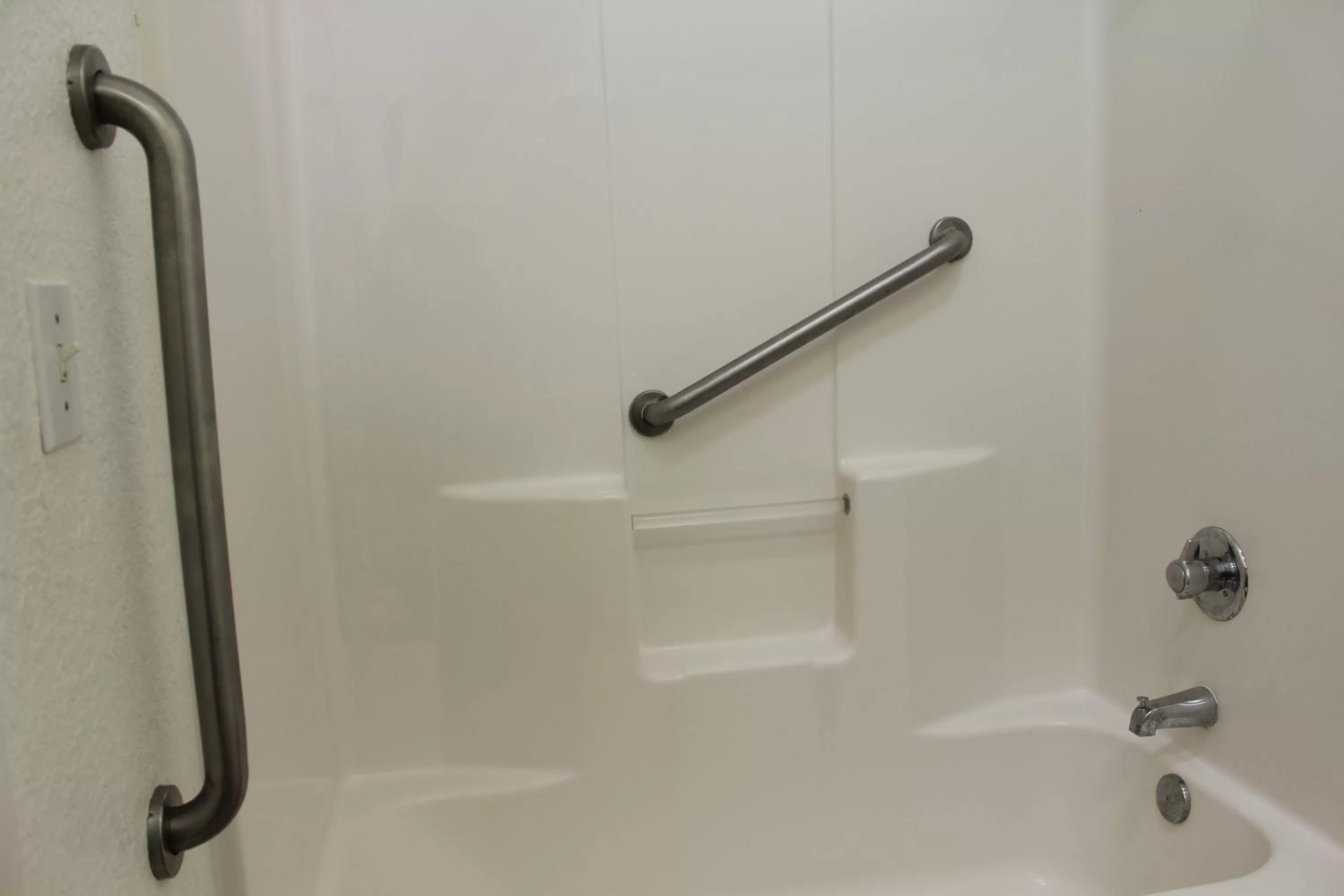 Bathroom in Quality Inn Florida City - Gateway to the Keys